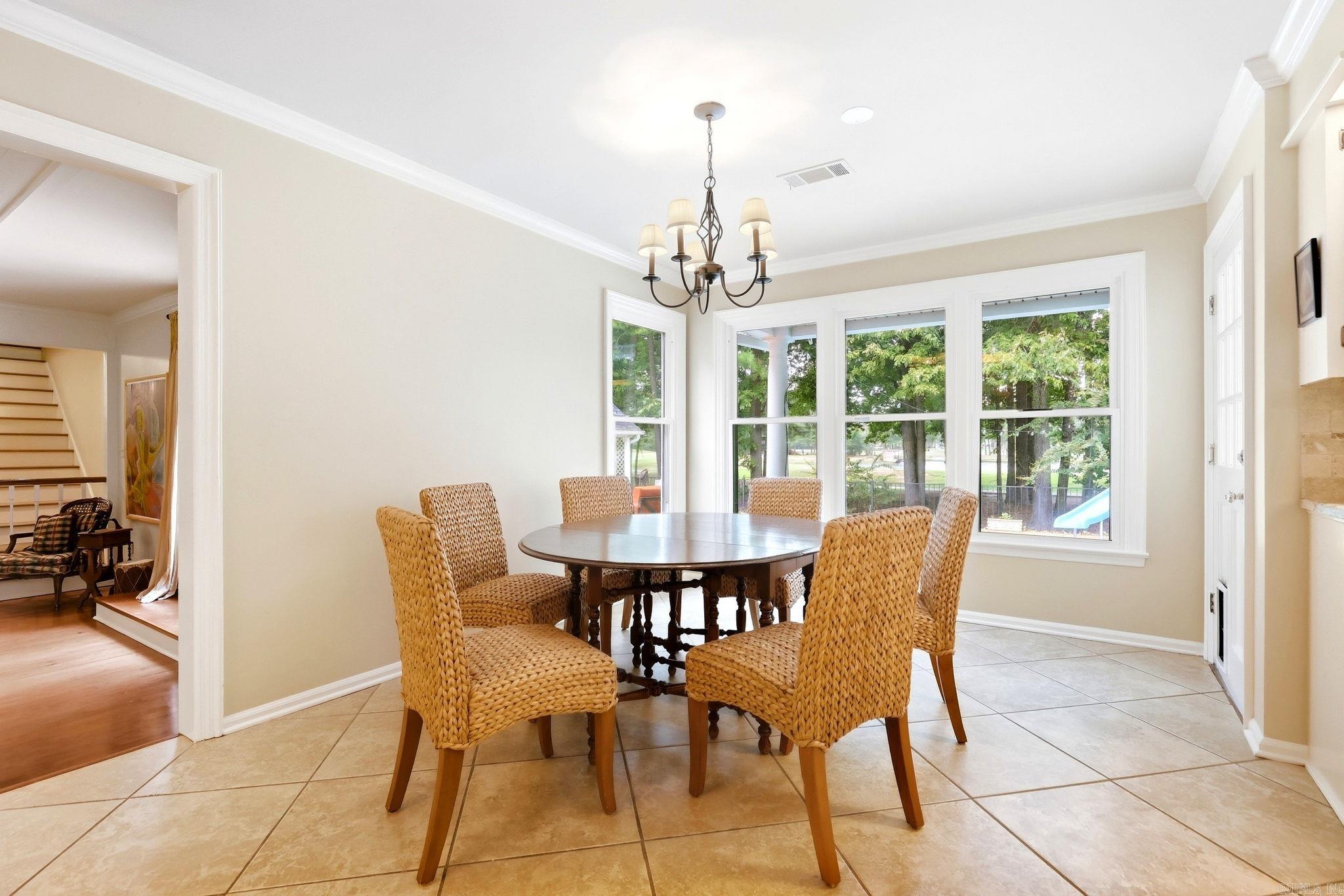19 Club Manor Drive Property Photo 10