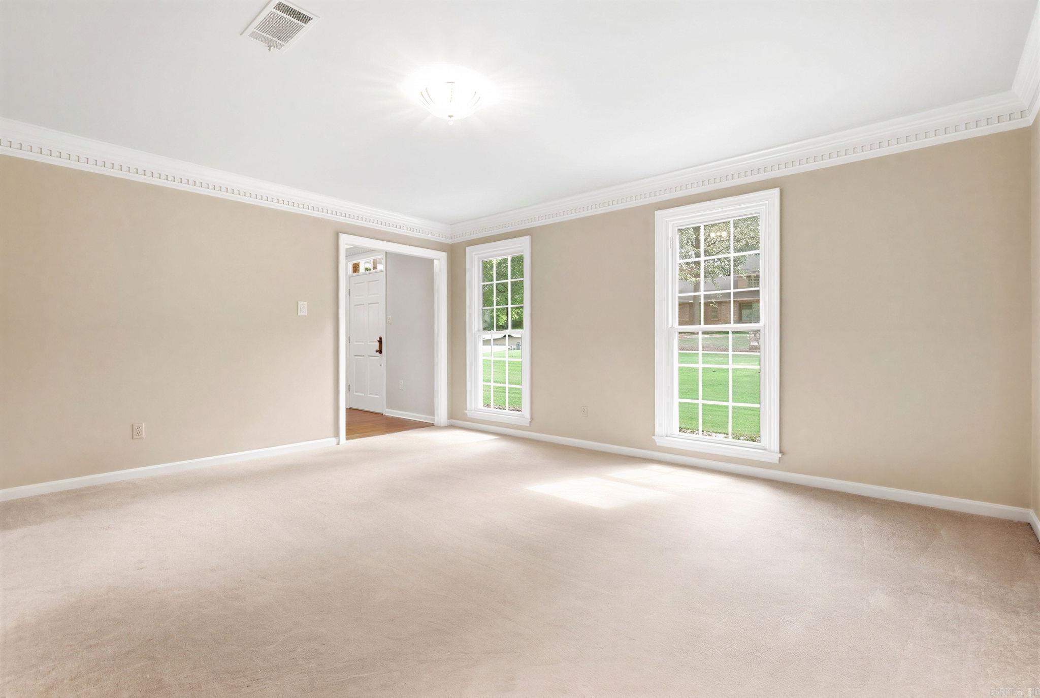 19 Club Manor Drive Property Photo 16