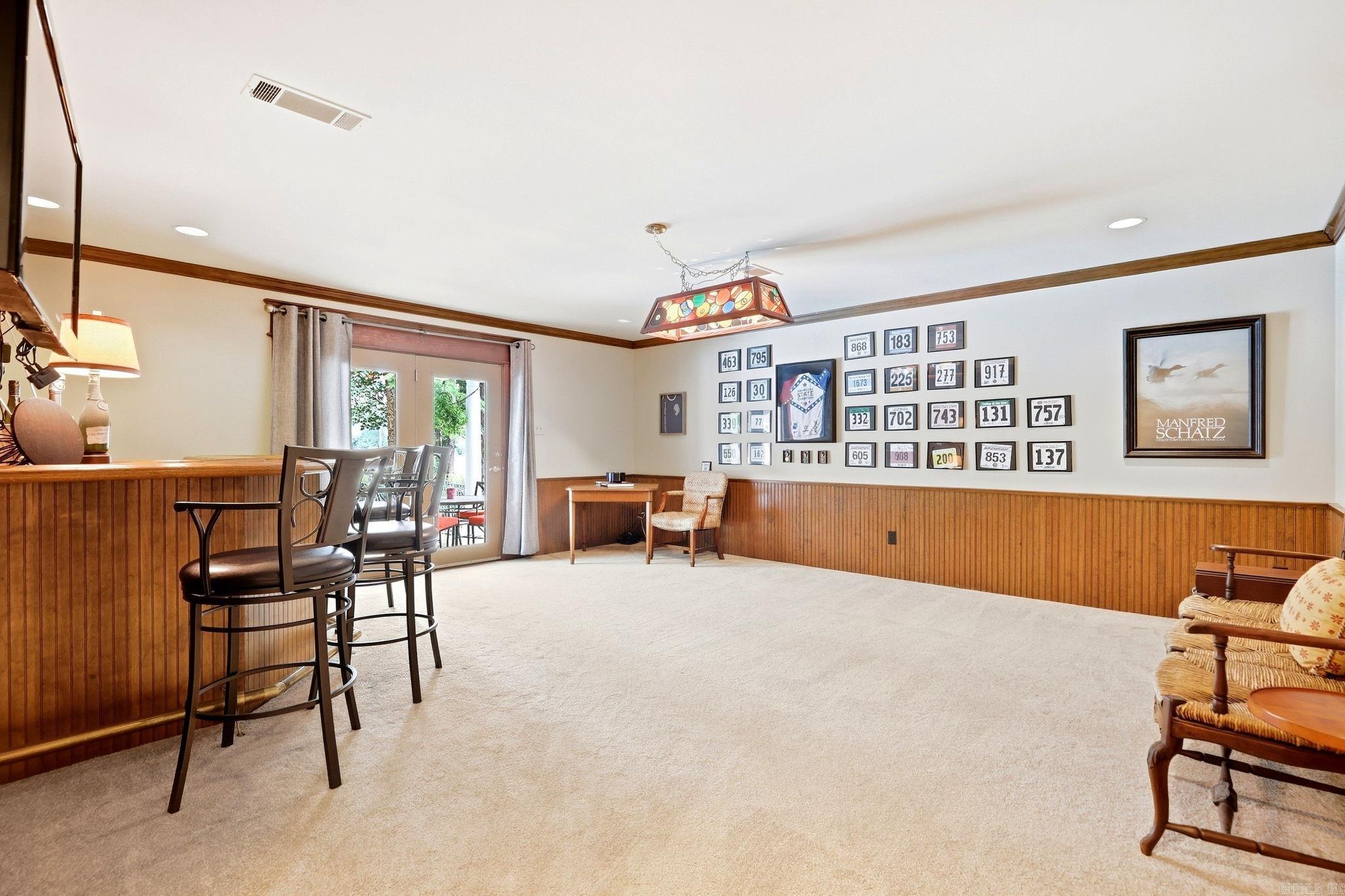 19 Club Manor Drive Property Photo 34