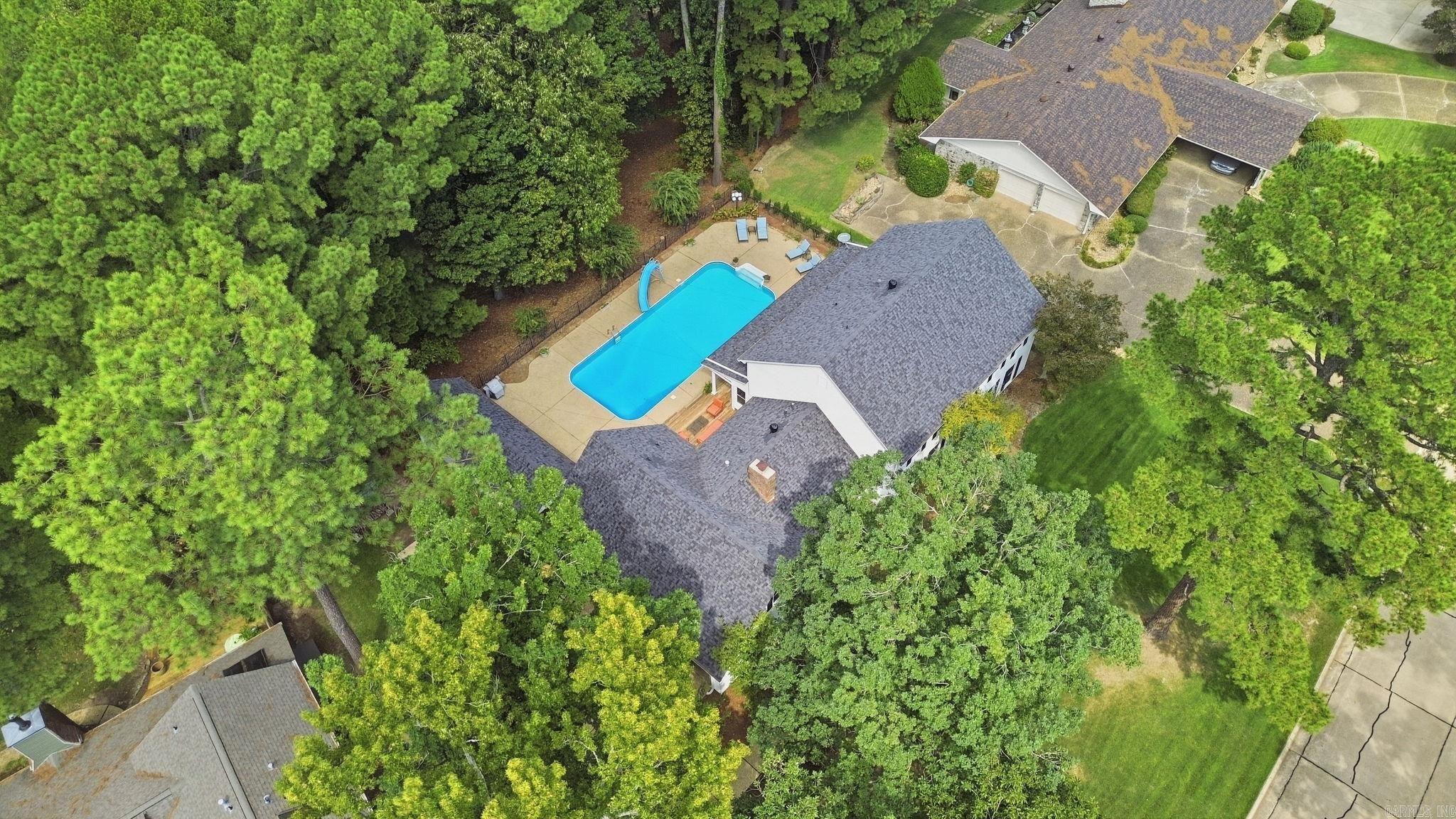 19 Club Manor Drive Property Photo 45