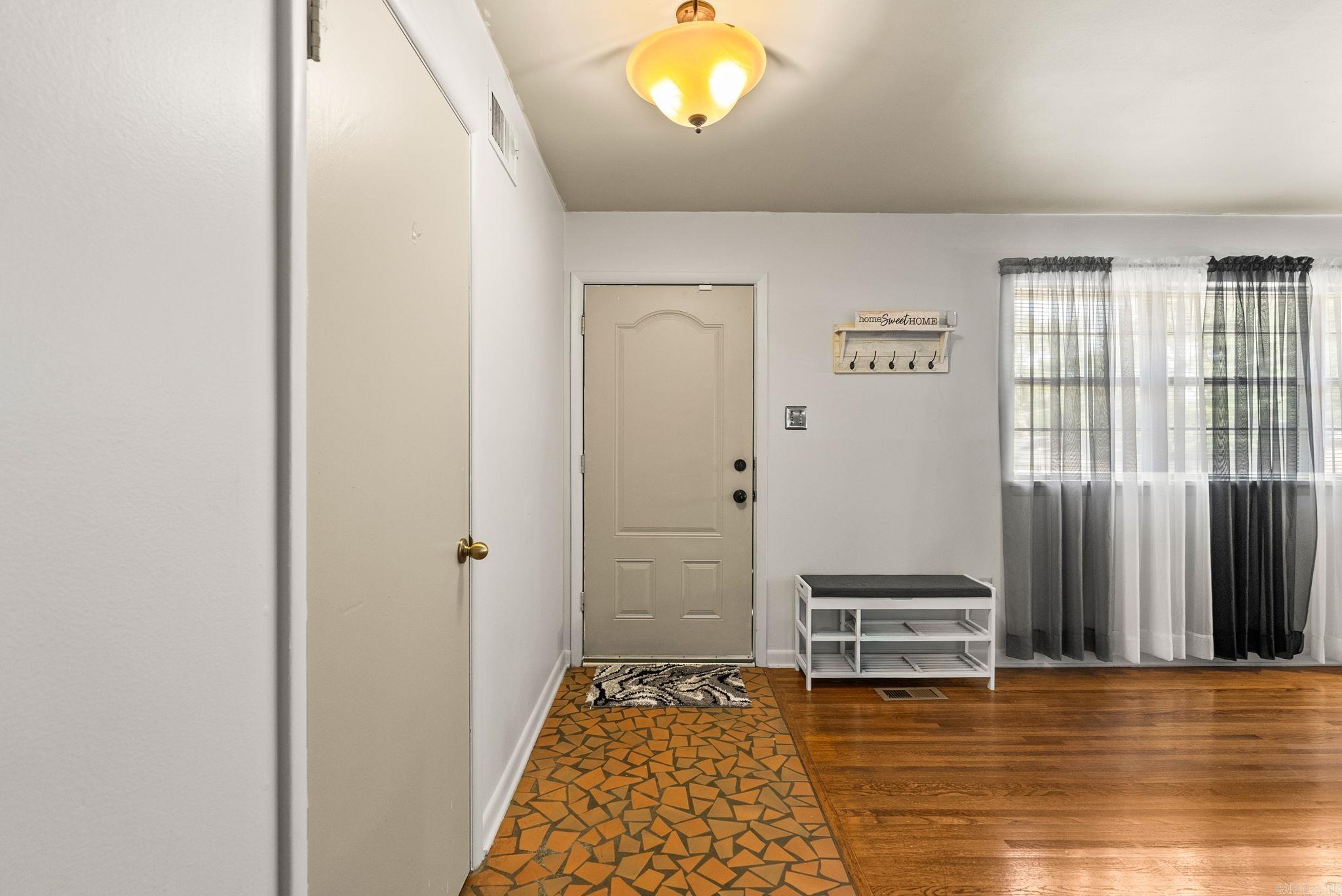 1105 Mellon Property Photo 9