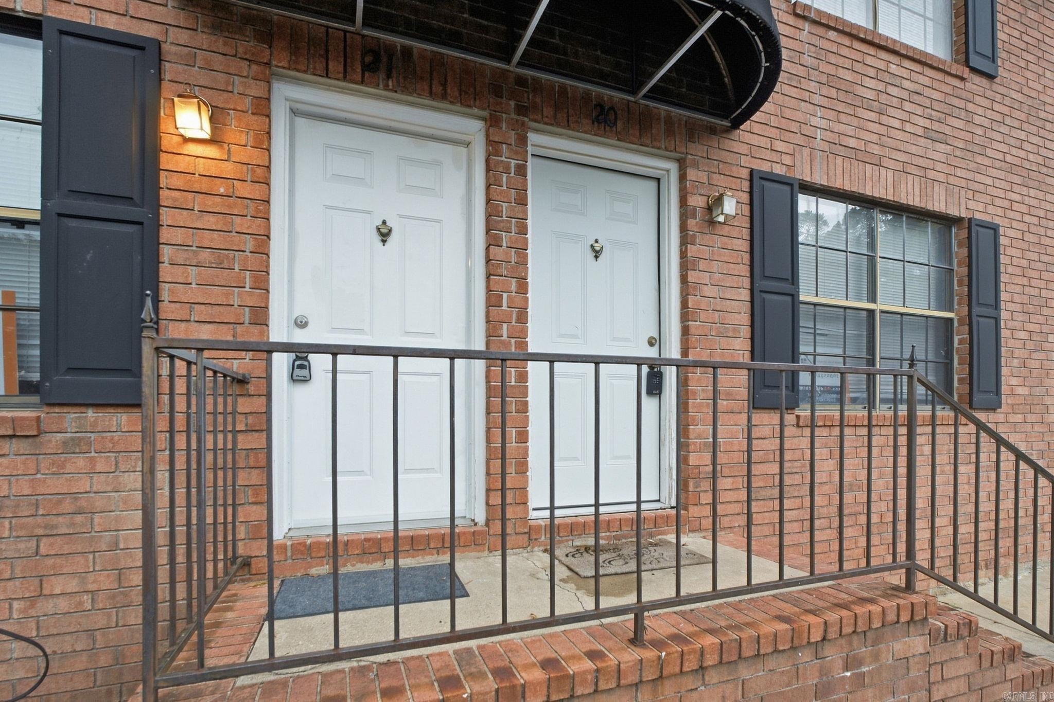 1809 Reservoir Road Property Photo 1