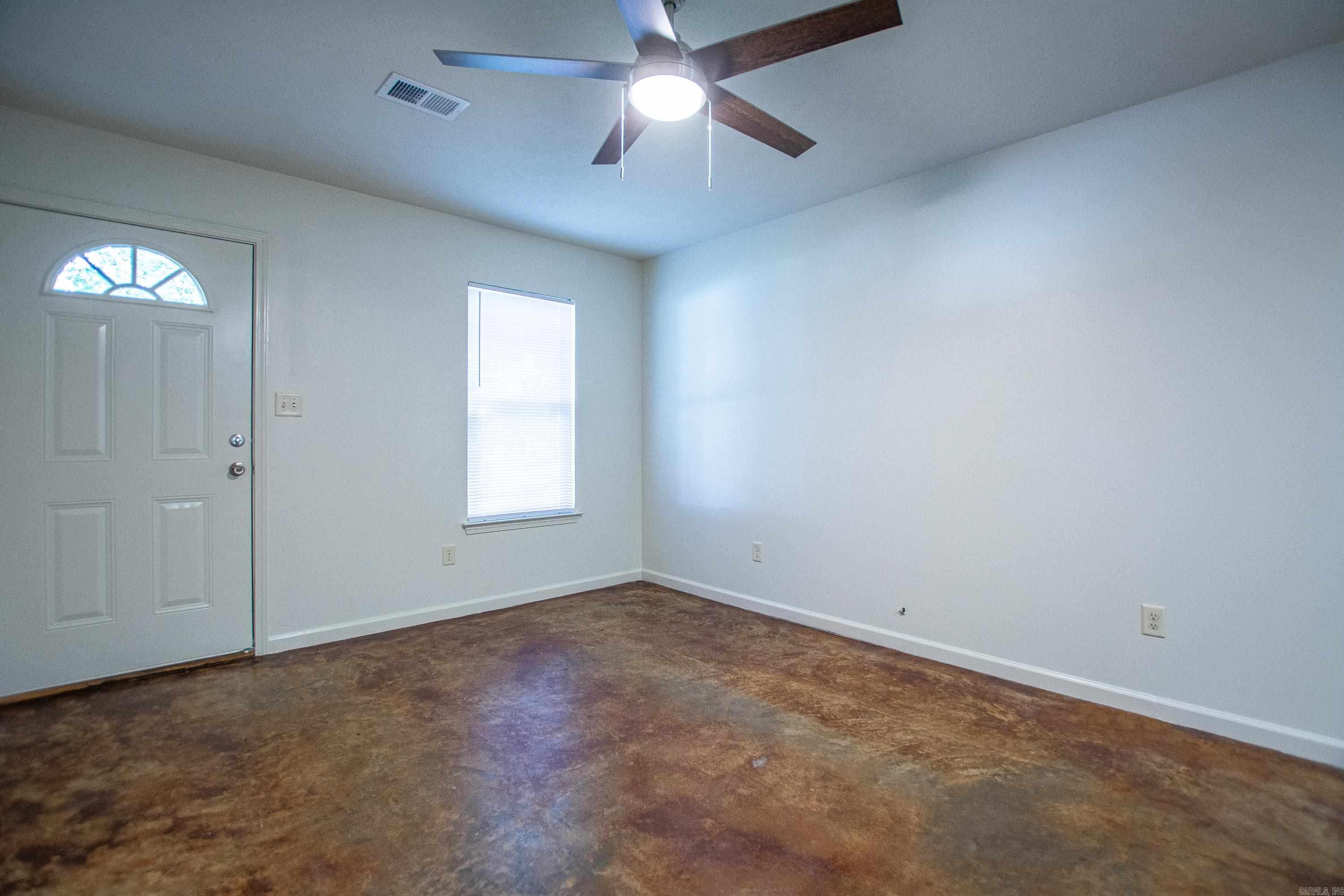 1416 S Bailey Street Property Photo 4