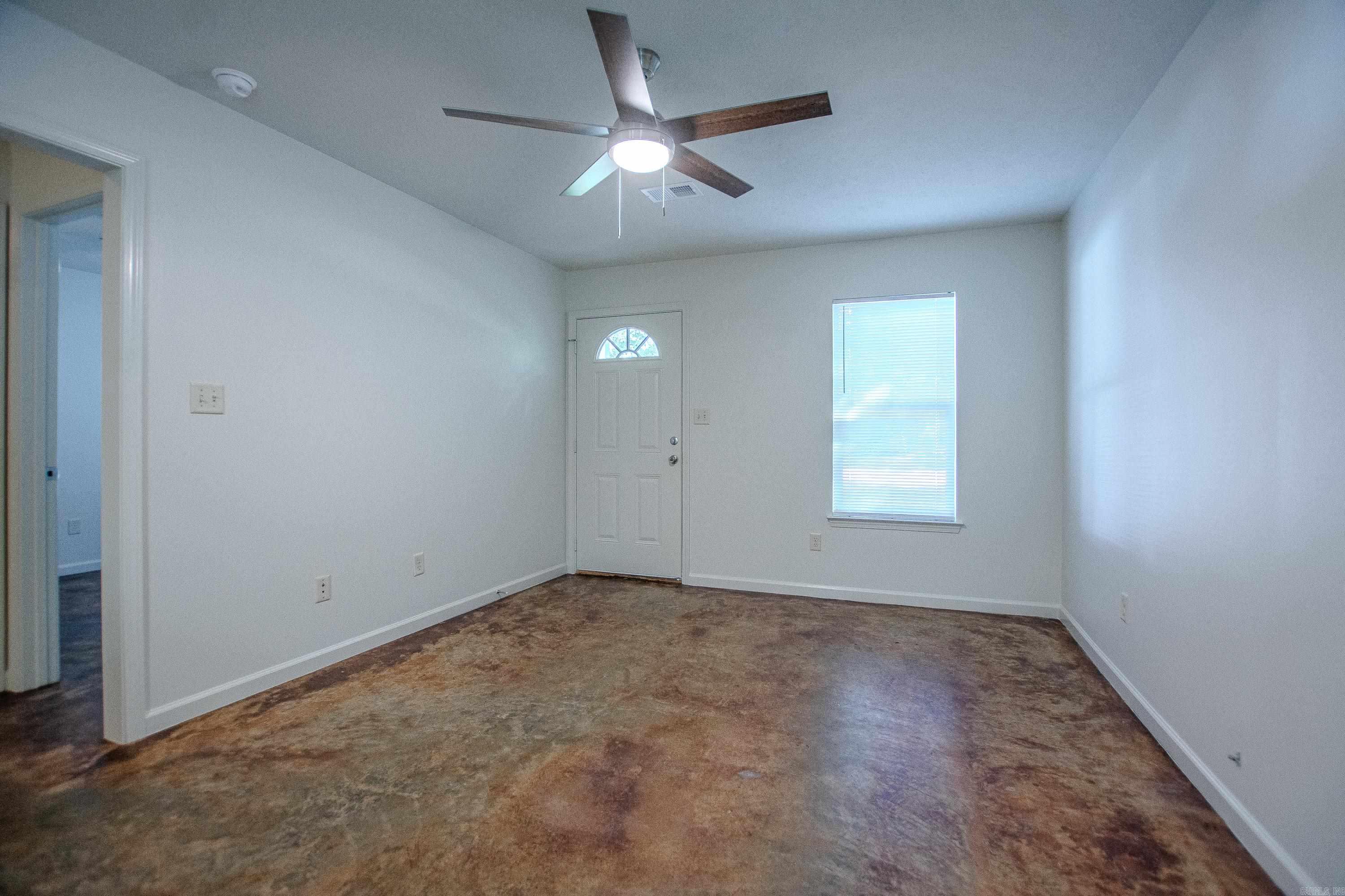 1416 S Bailey Street Property Photo 8