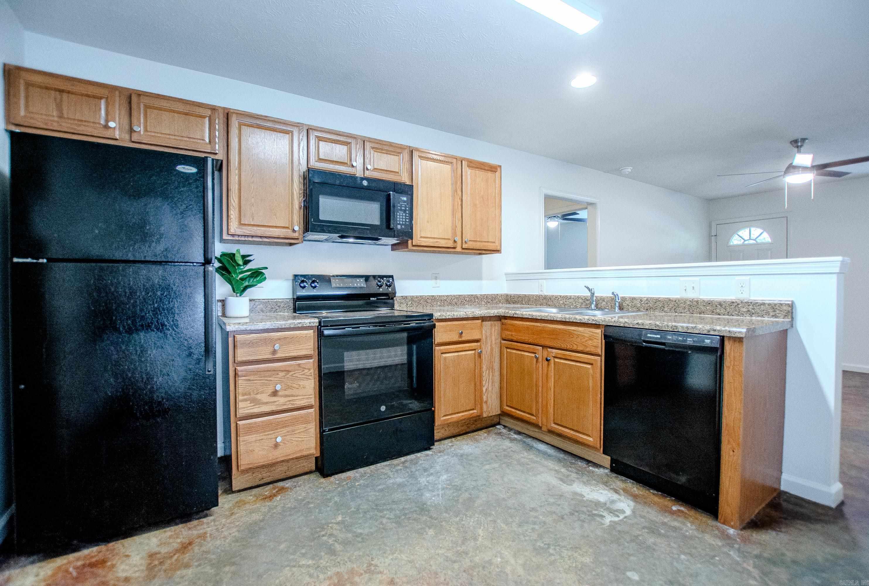 1416 S Bailey Street Property Photo 12