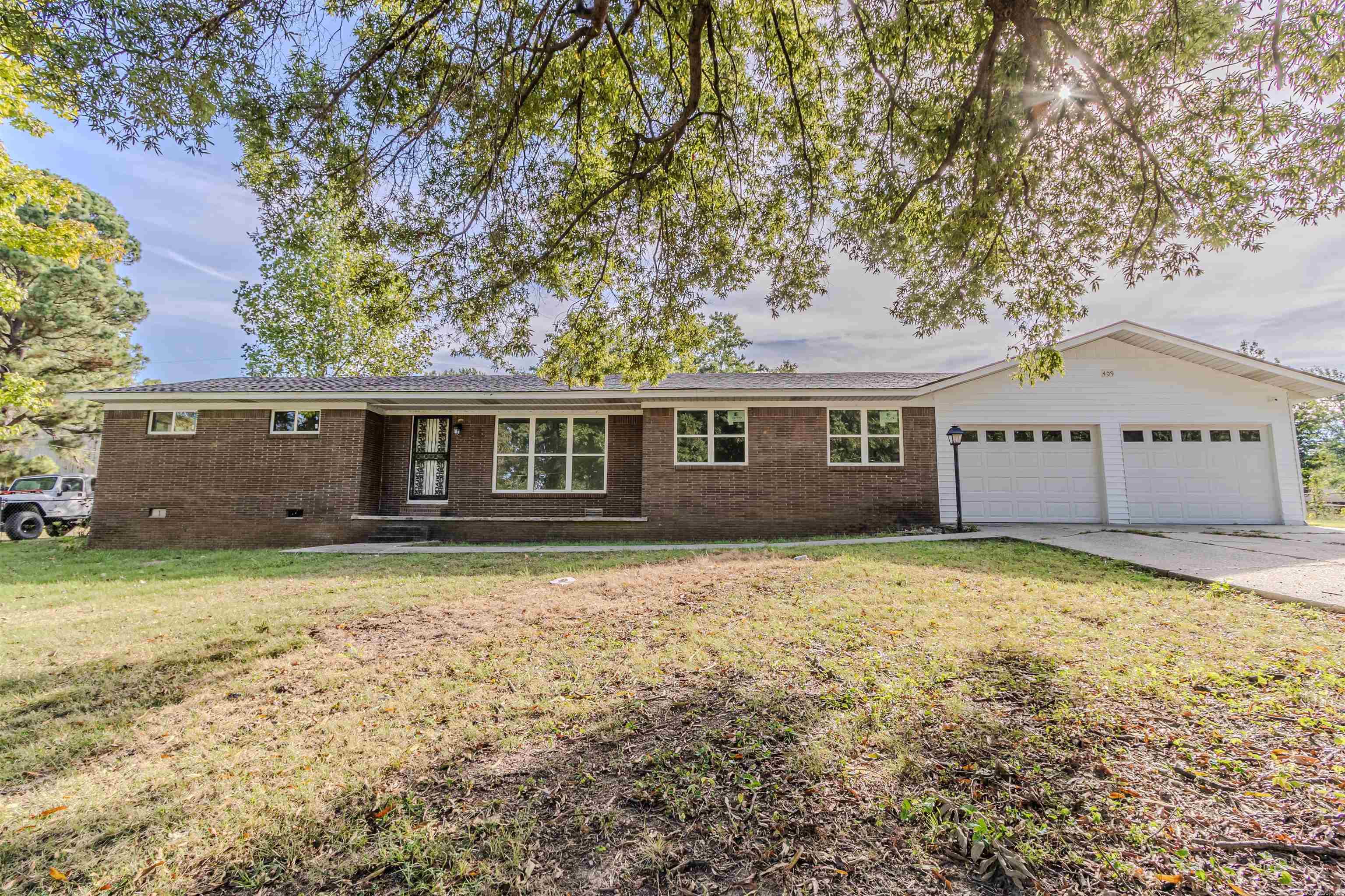 409 Tech St Property Photo 1