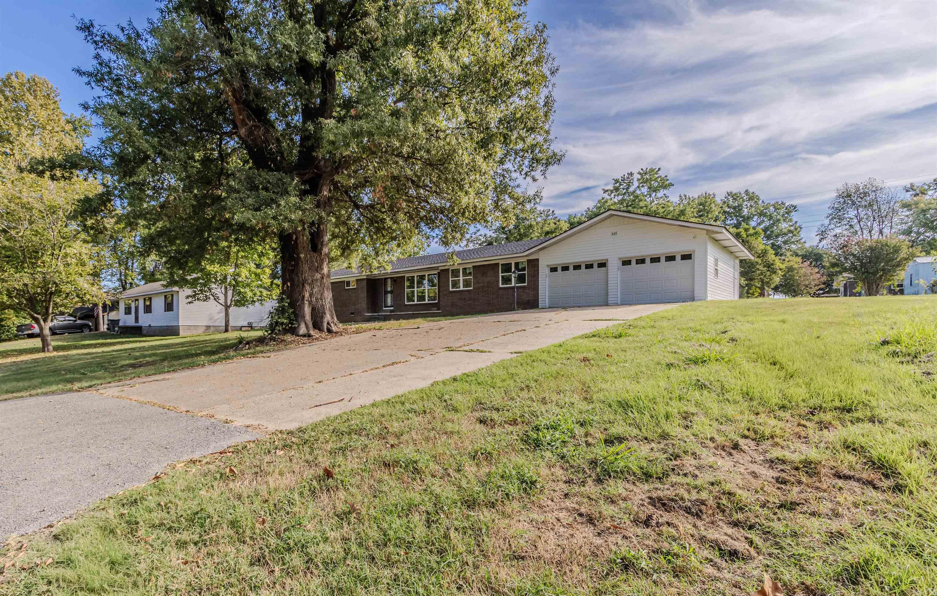 409 Tech St Property Photo 2
