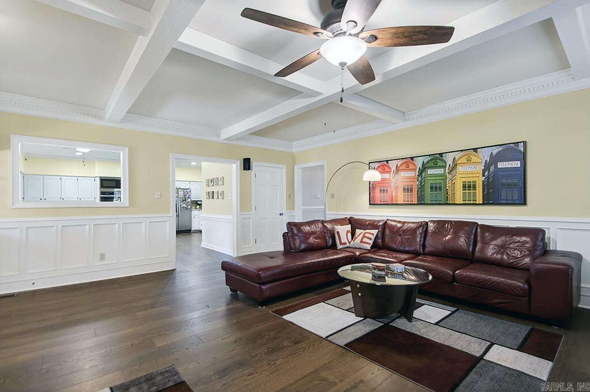 3 Longview Cove Property Photo 6