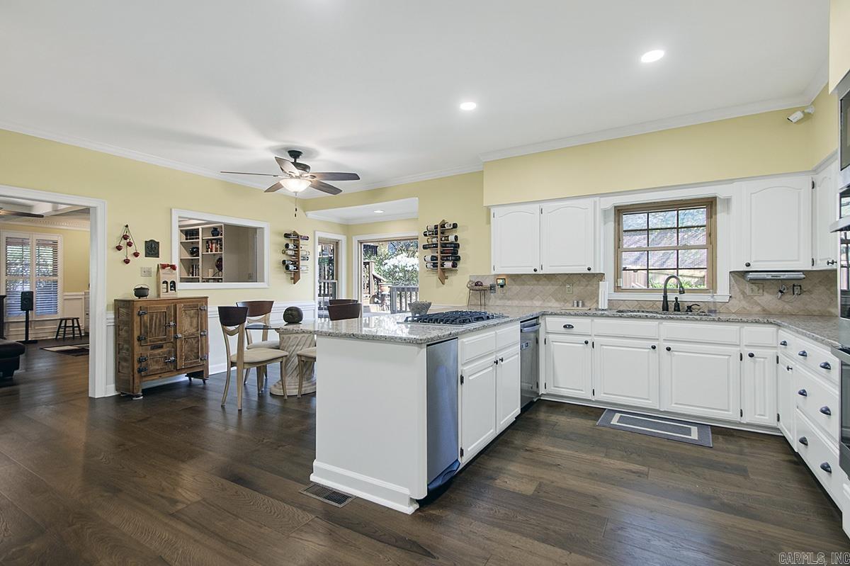3 Longview Cove Property Photo 9