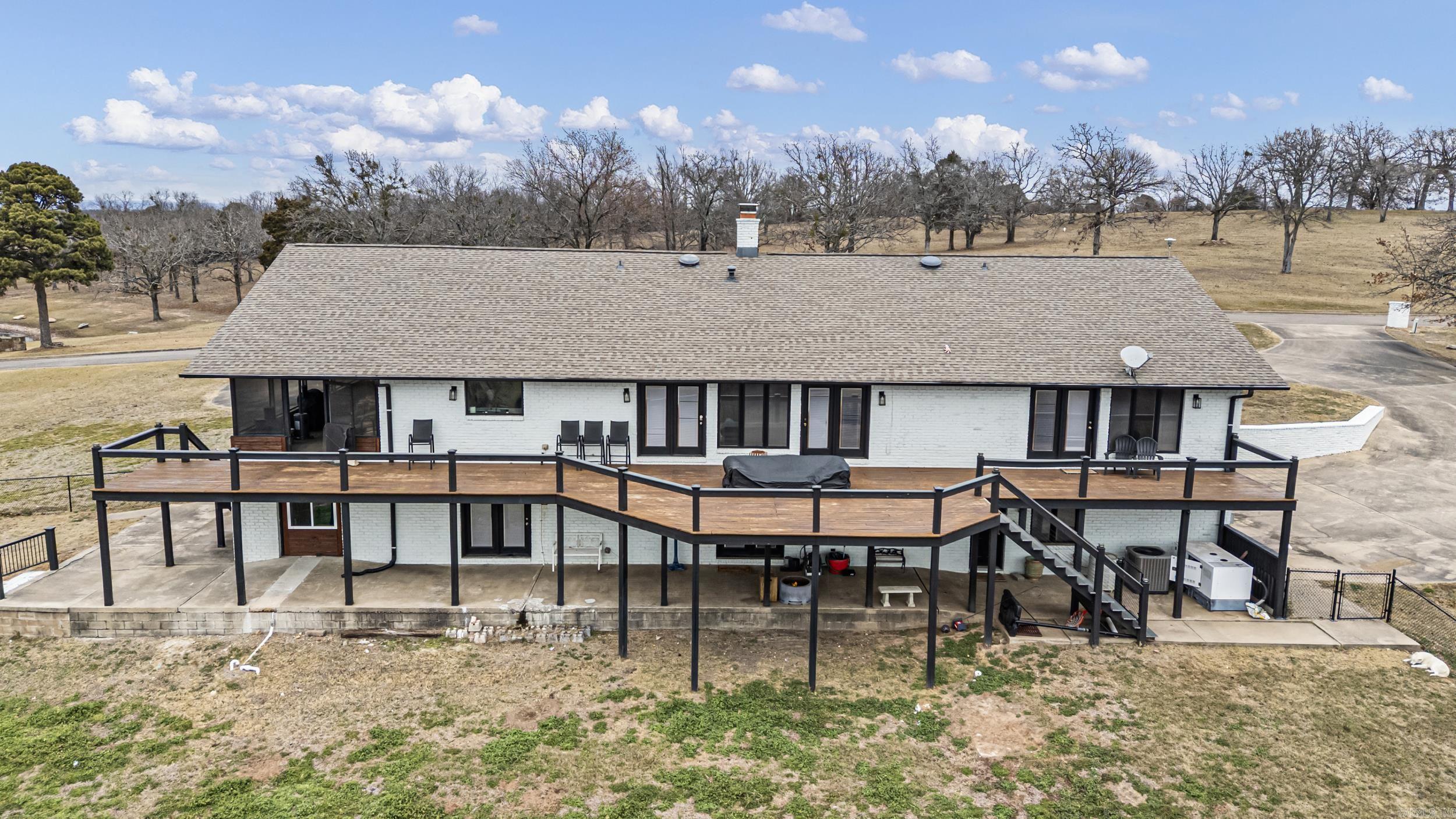 11 Bluff Drive Property Photo 6