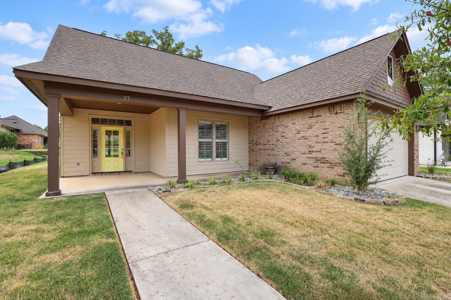 27 Enclave Circle Property Photo 1
