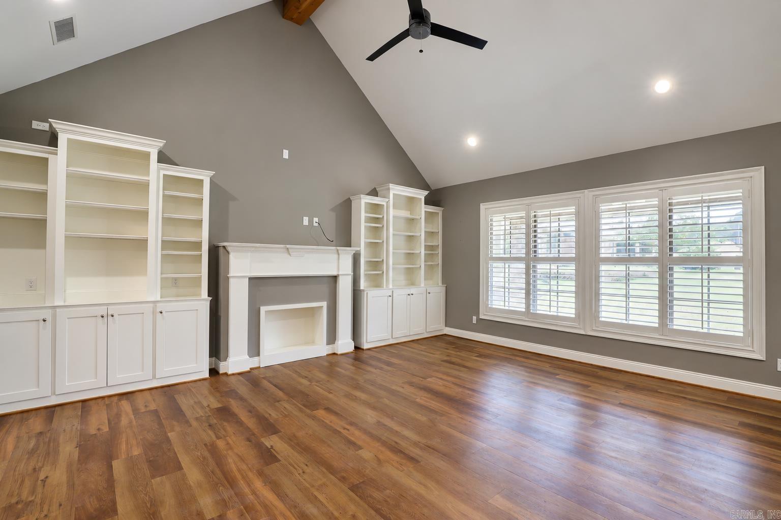 27 Enclave Circle Property Photo 4
