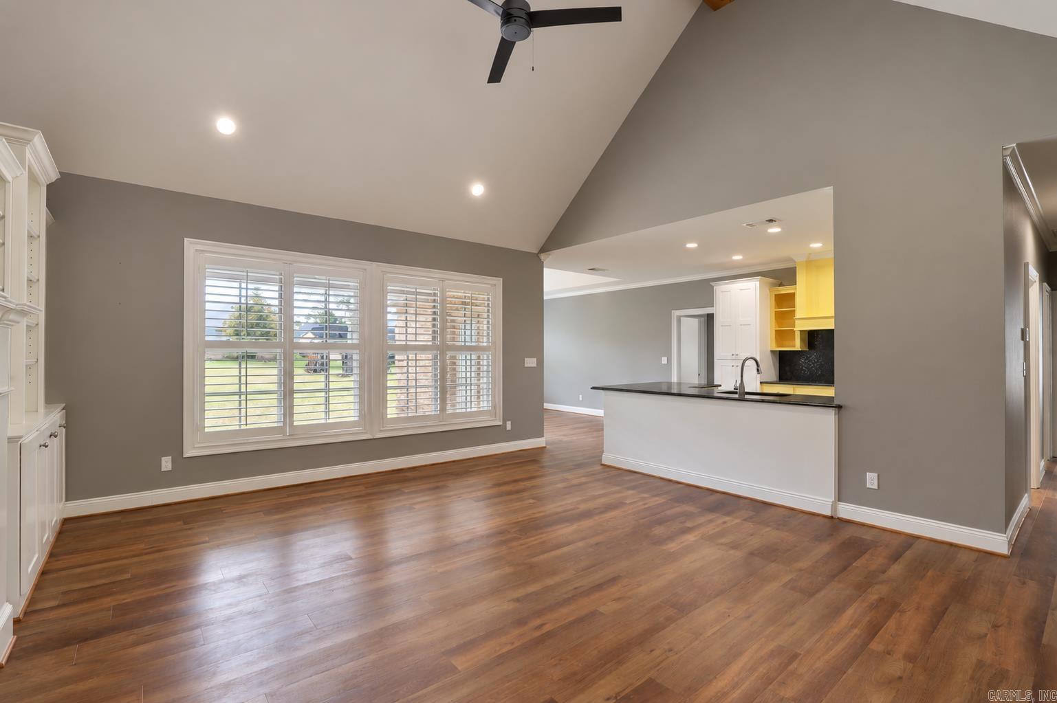 27 Enclave Circle Property Photo 5