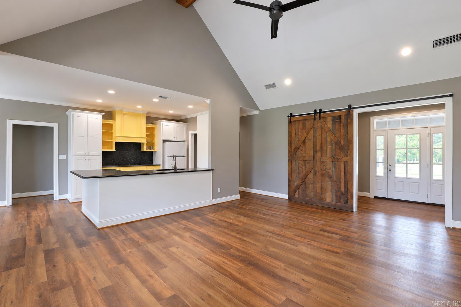 27 Enclave Circle Property Photo 6