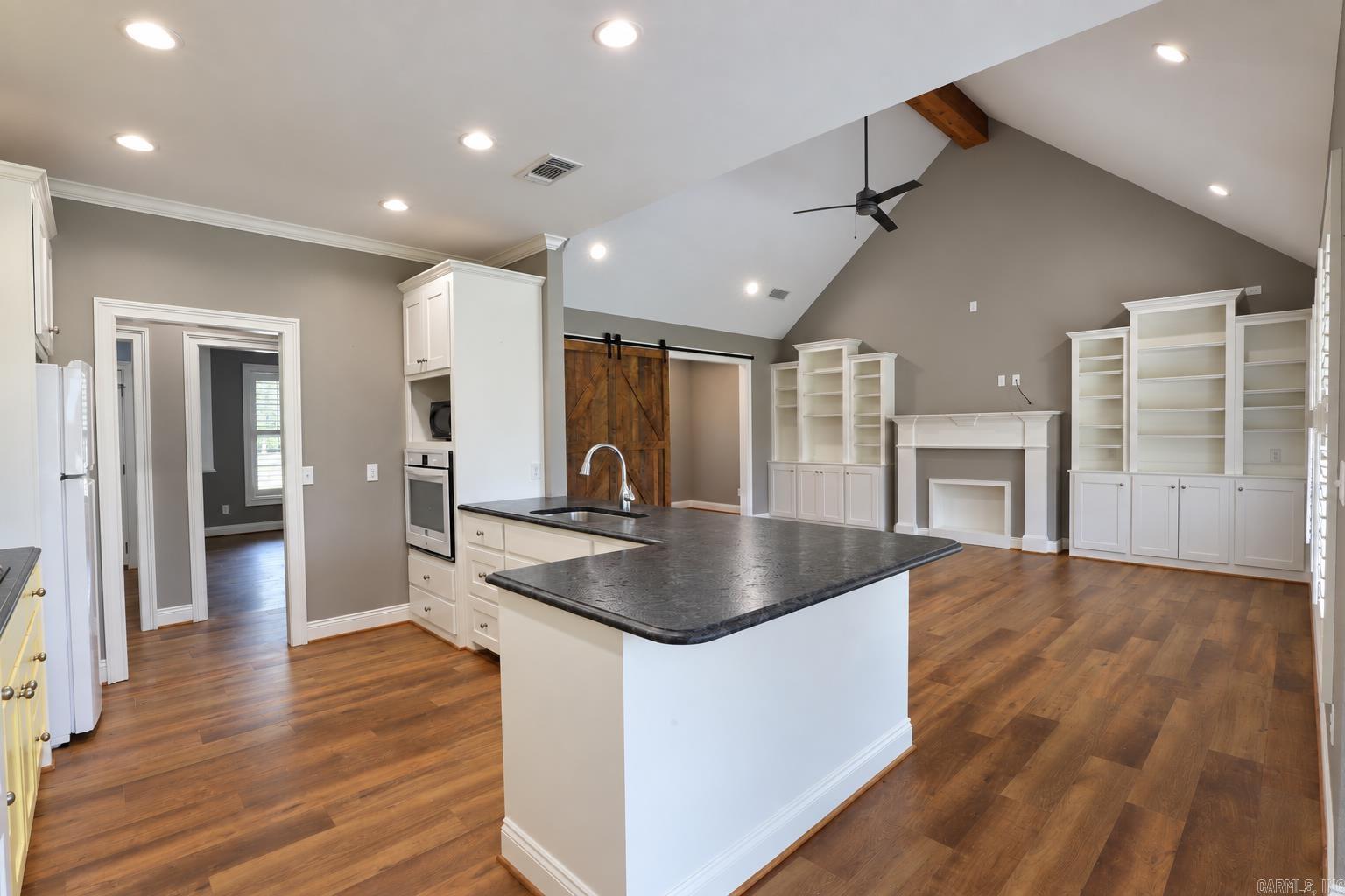 27 Enclave Circle Property Photo 12