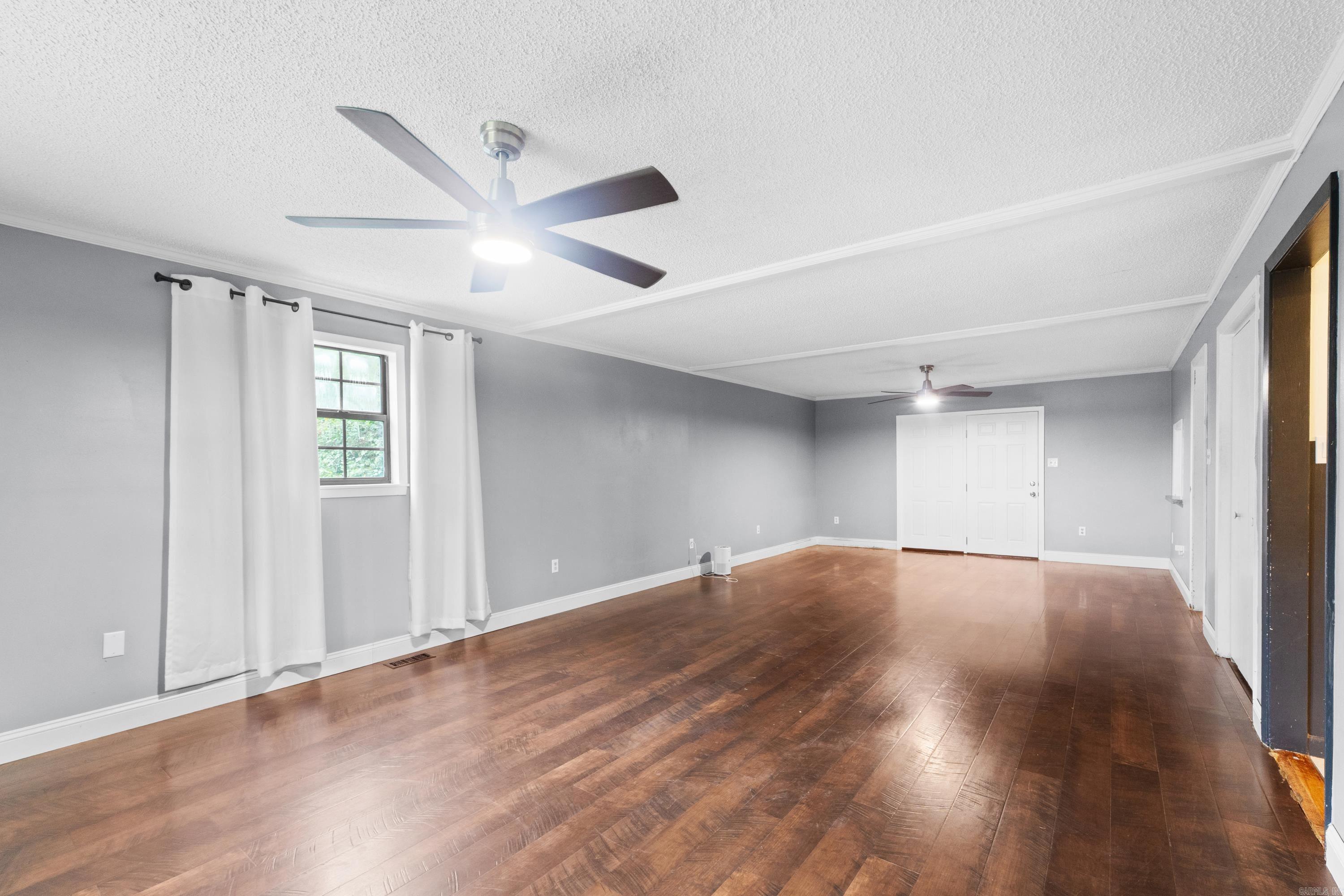 1845 Cox Cove Property Photo 4