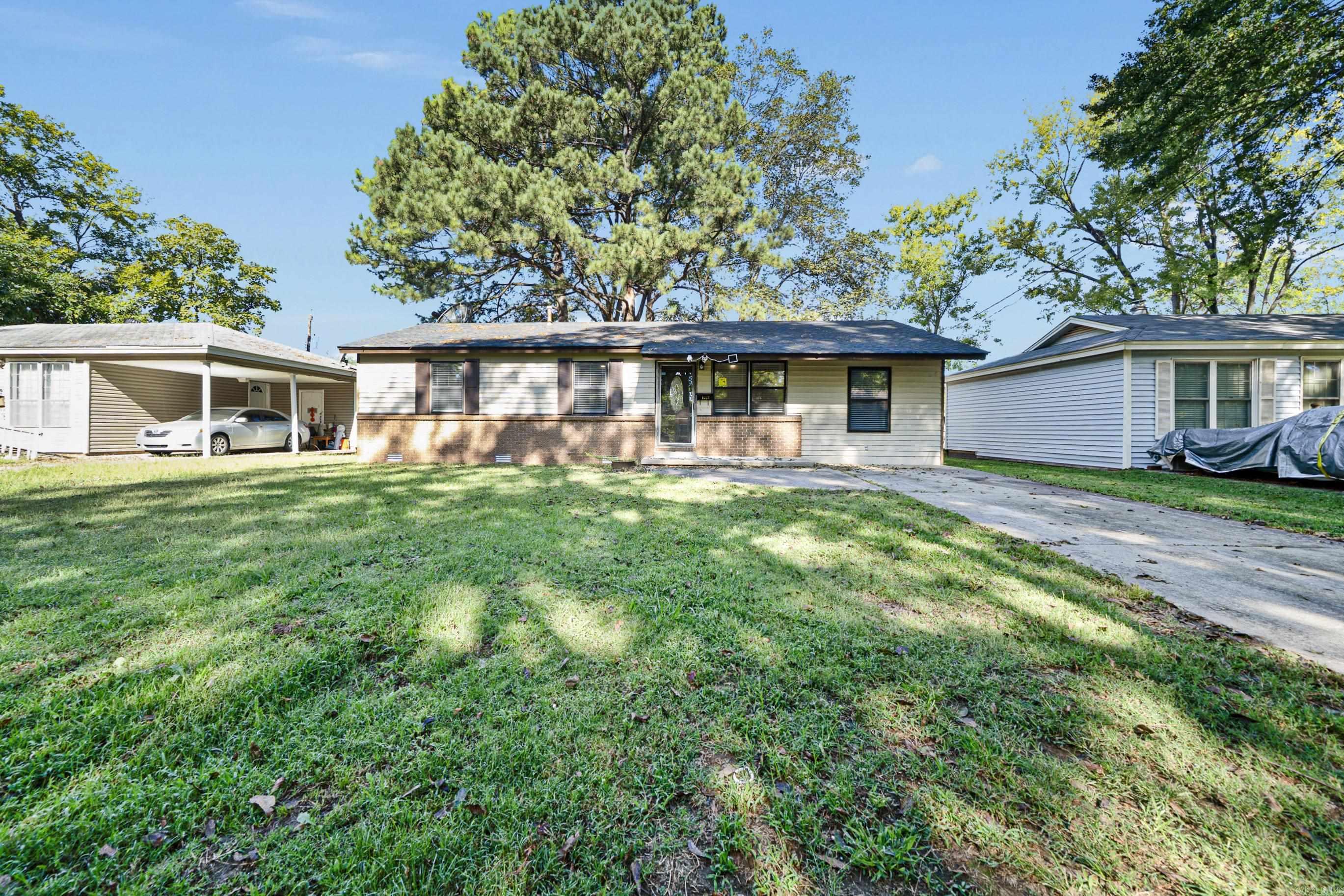 1013 Healy Street Property Photo 1