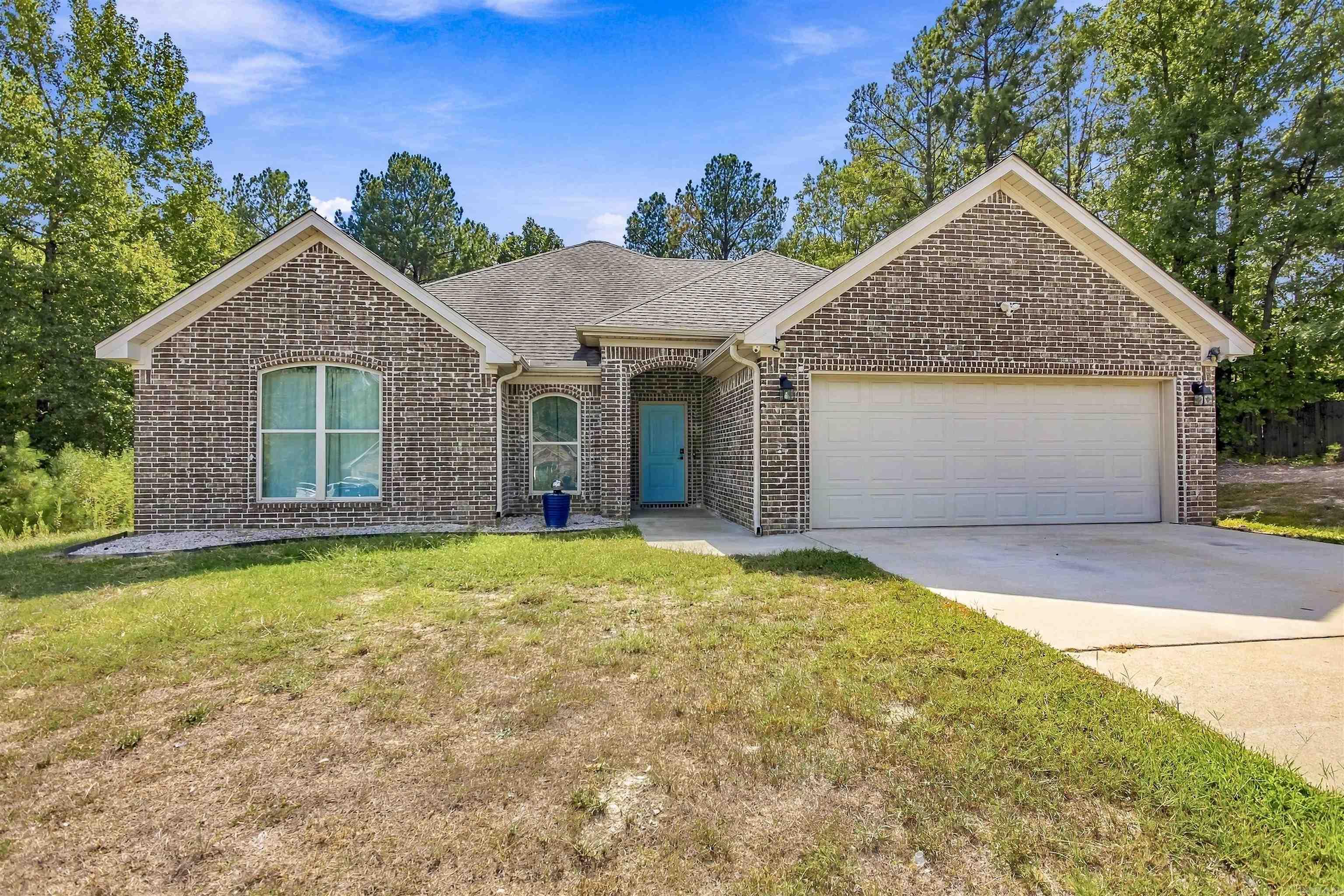 377 Reuben Drive Property Photo 1
