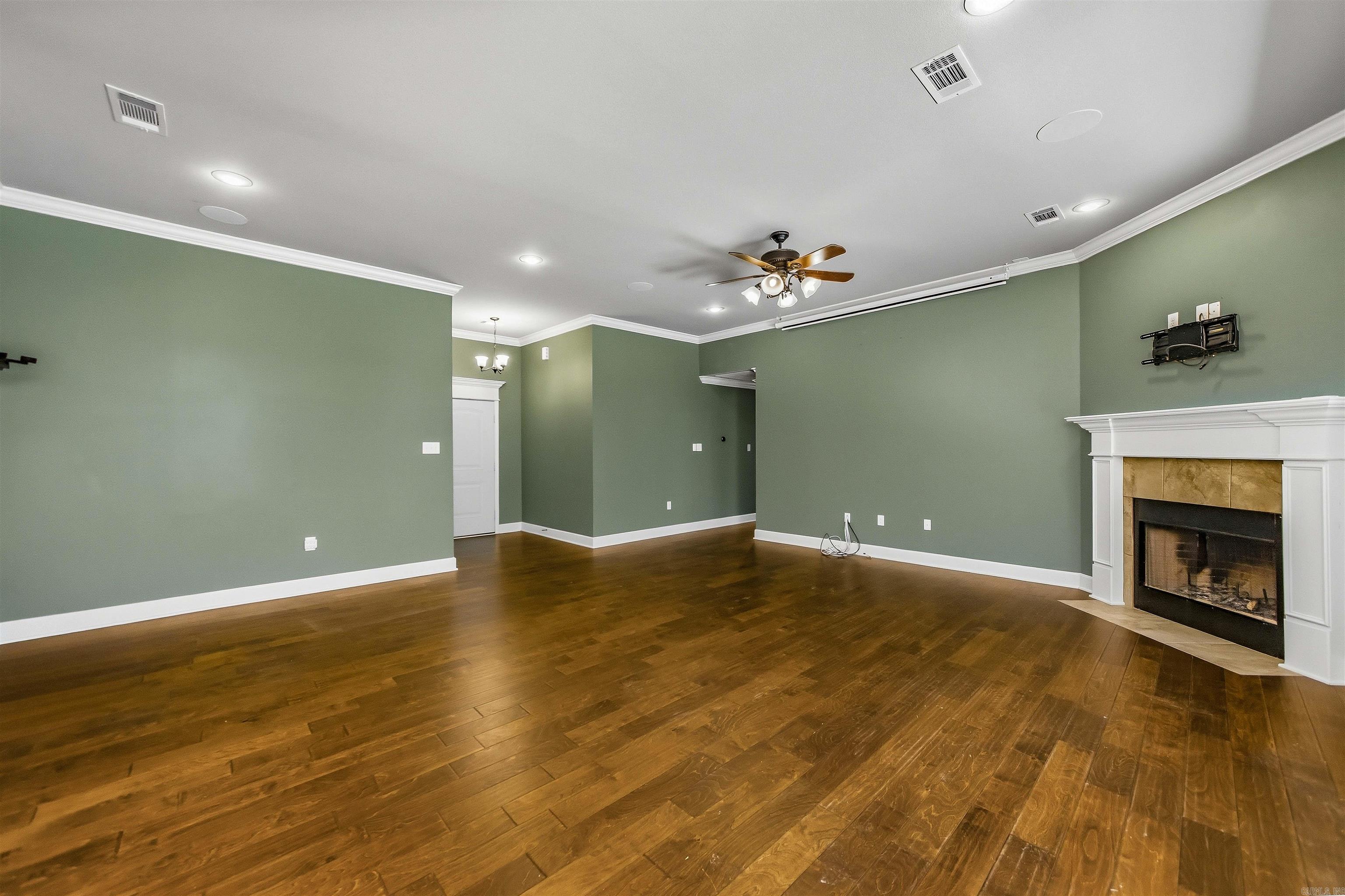 377 Reuben Drive Property Photo 8