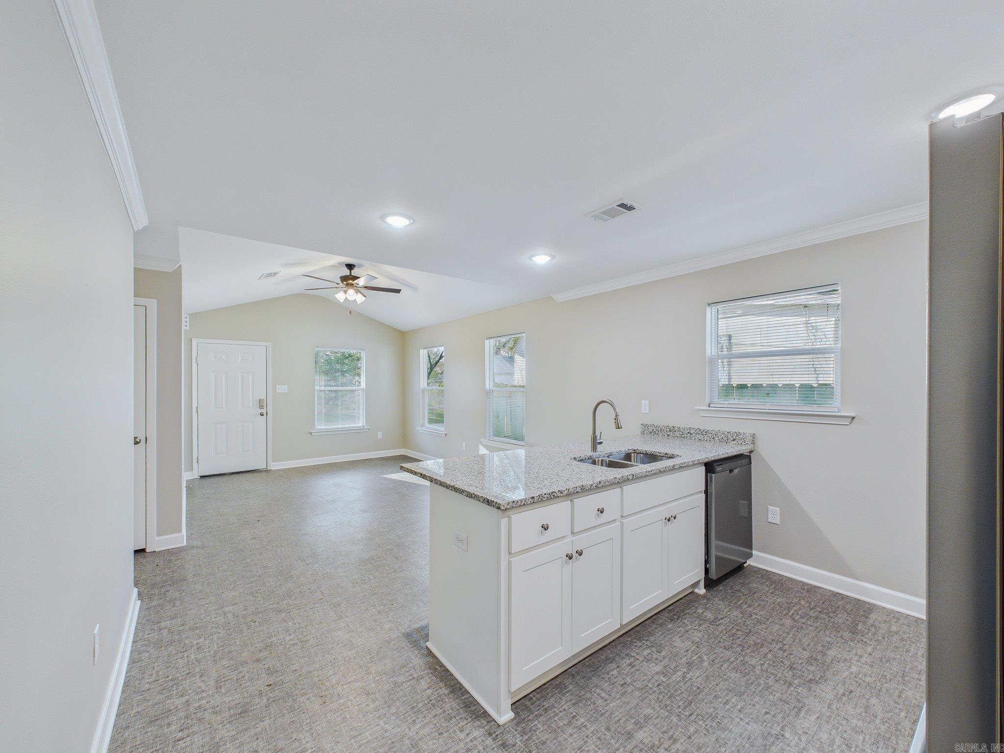 1414 Orange Street Property Photo 7