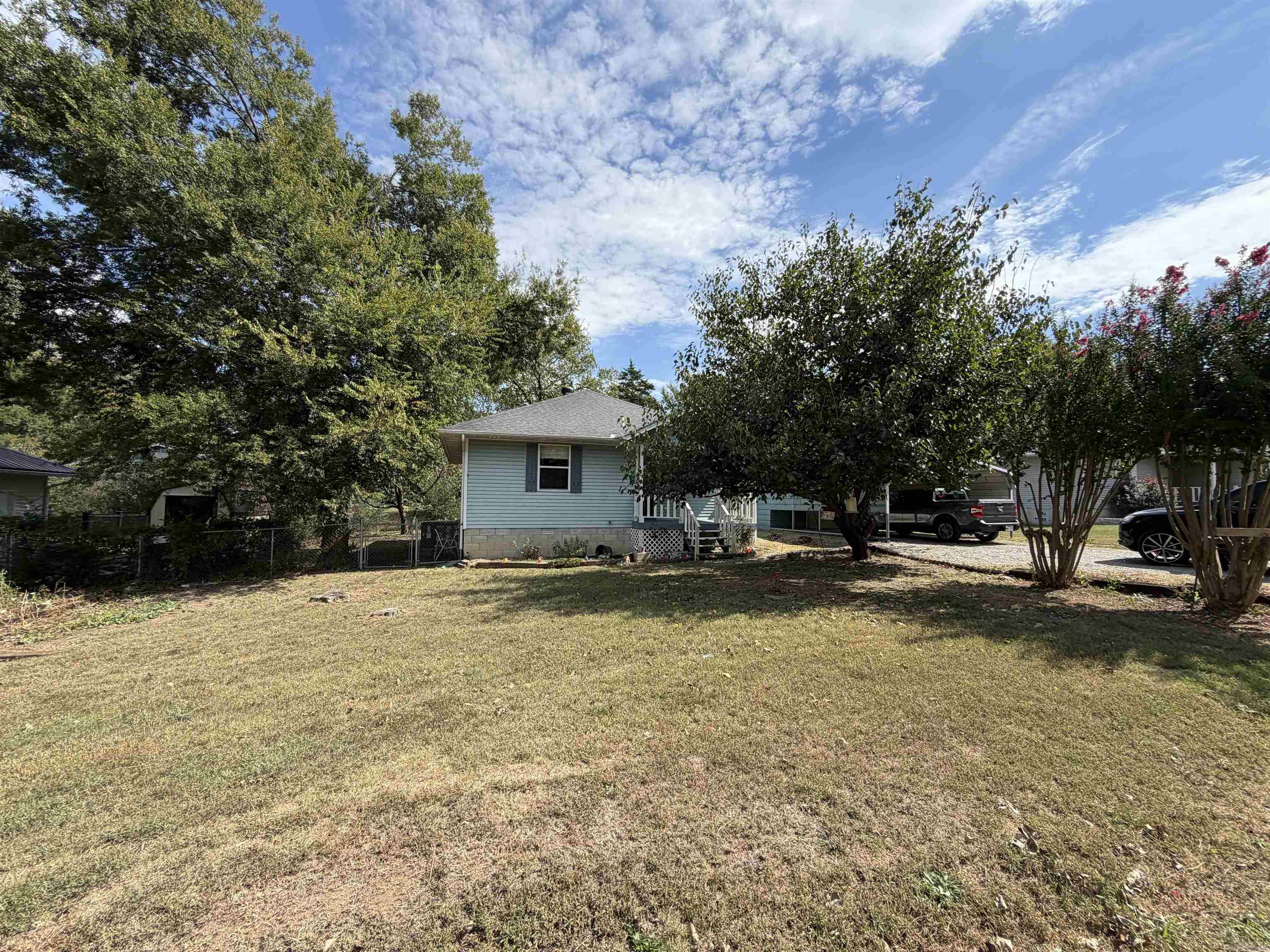 301 South Street Court Property Photo 1