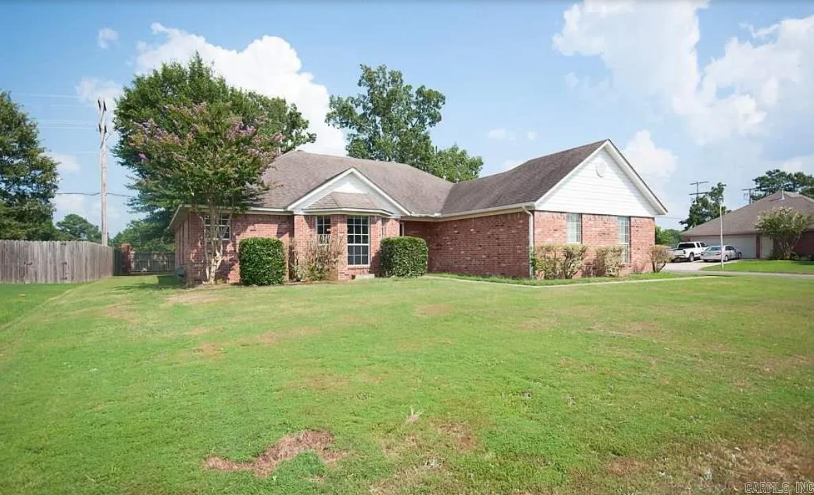 1560 Marlise Drive Property Photo 1