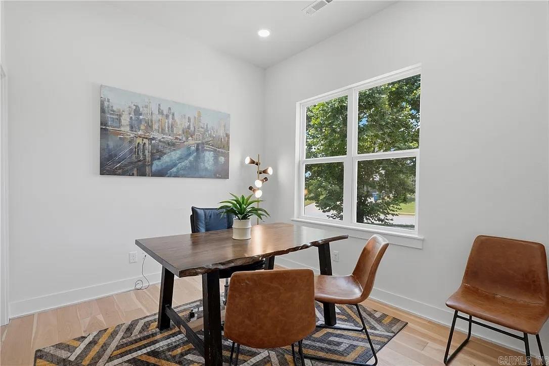 1421 Lee Street Property Photo 2