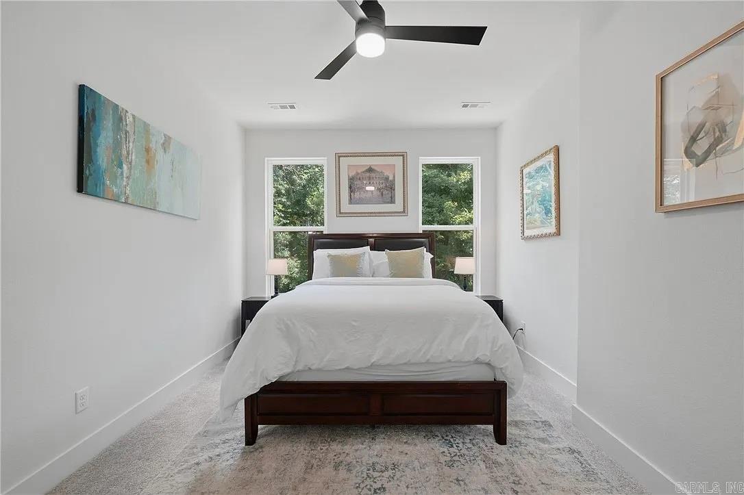 1421 Lee Street Property Photo 22