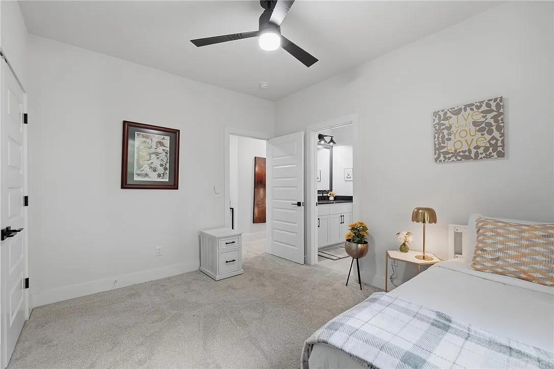 1421 Lee Street Property Photo 30
