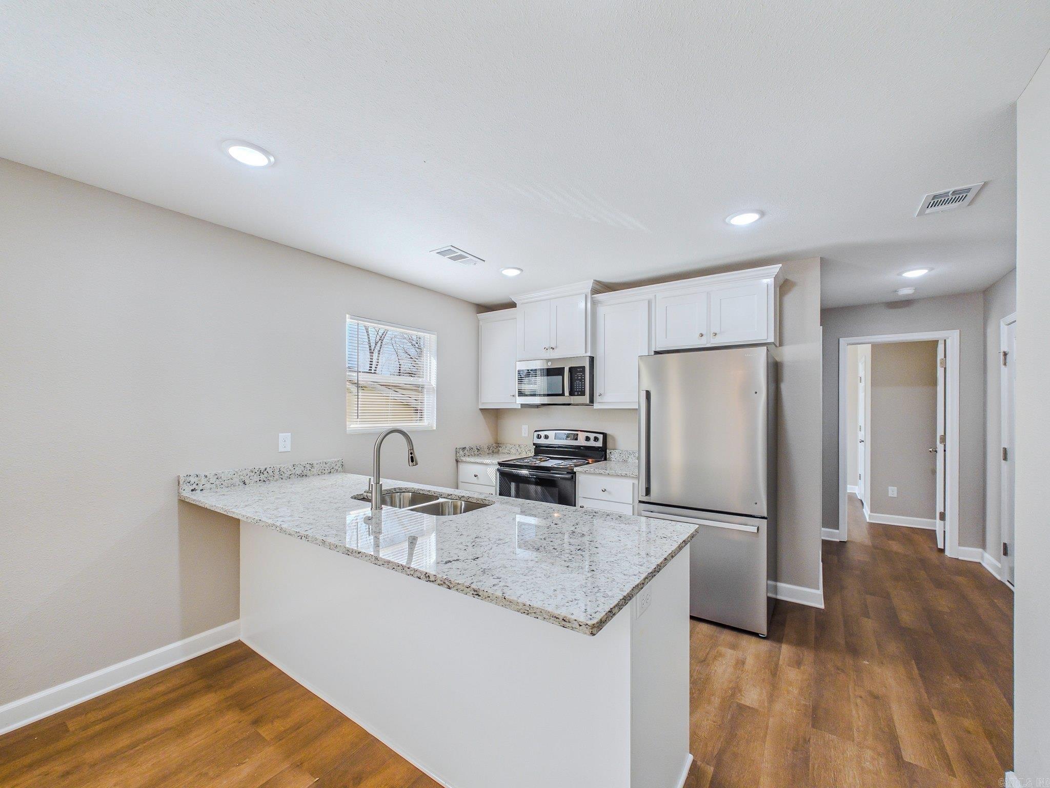 2016 S Valentine Street Property Photo 7