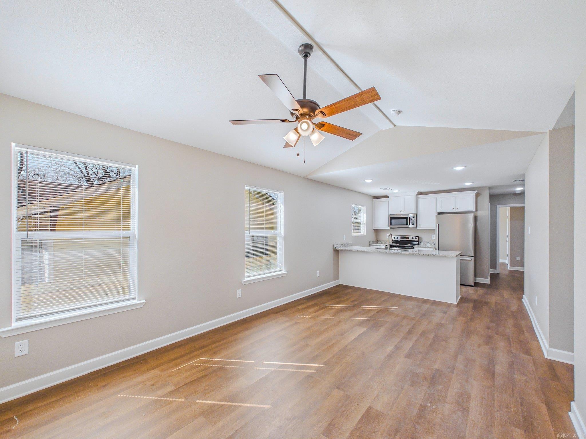2016 S Valentine Street Property Photo 8