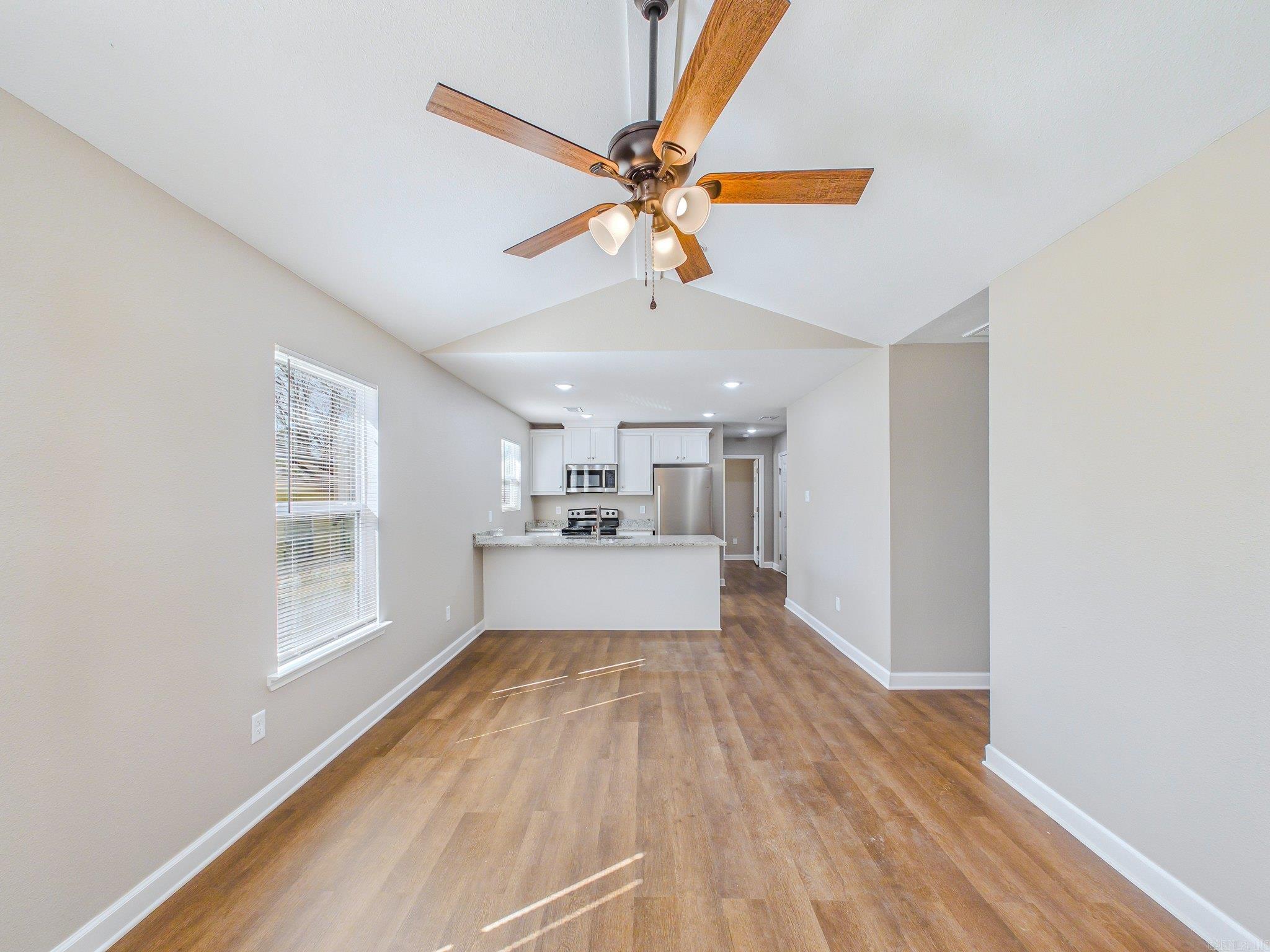 2016 S Valentine Street Property Photo 9