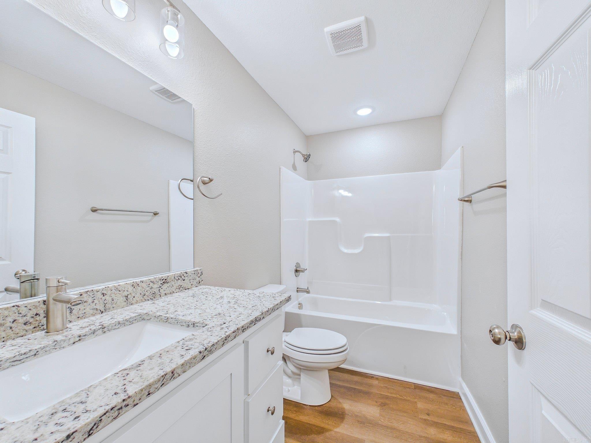 2016 S Valentine Street Property Photo 15
