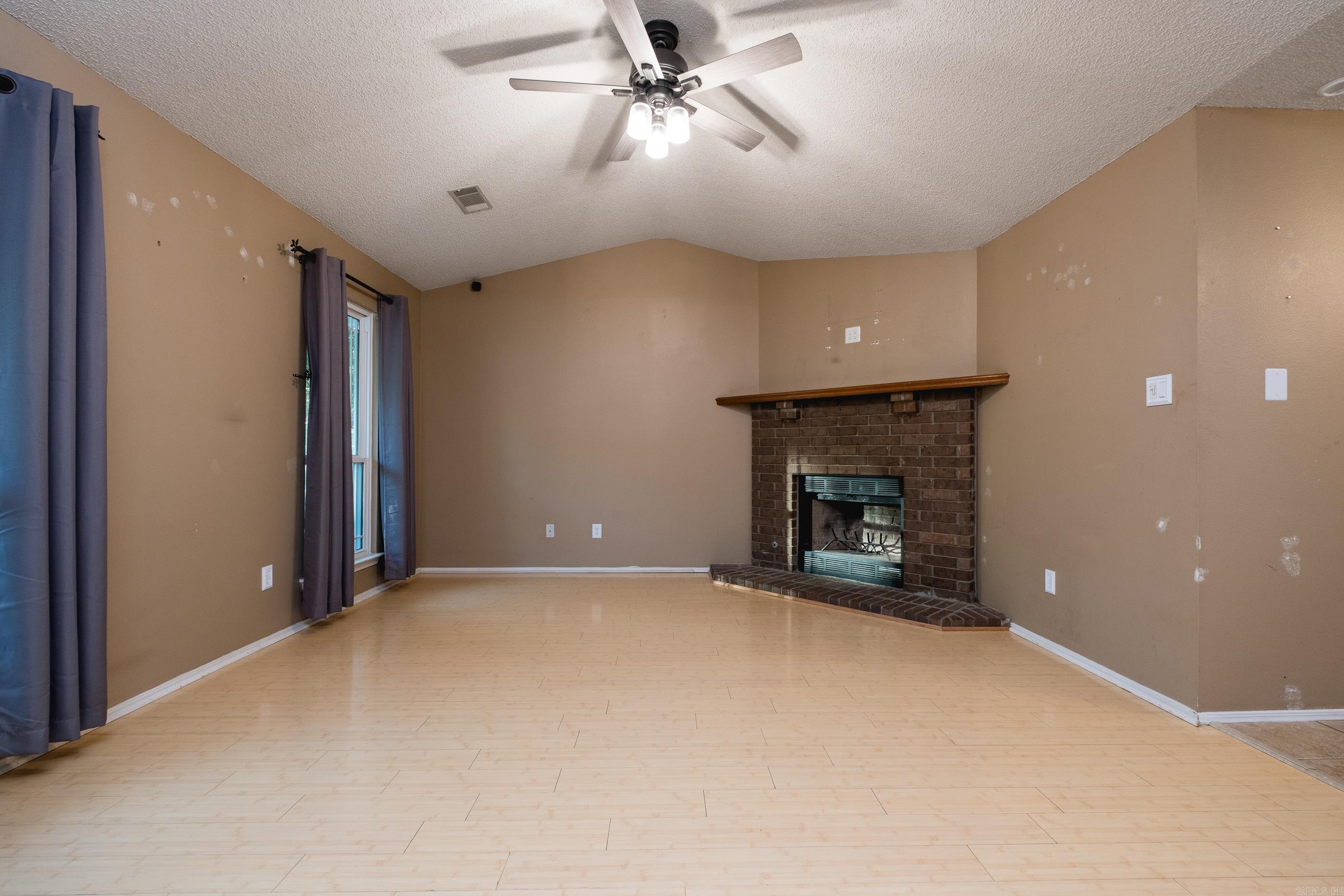 1618 Gamble Property Photo 13