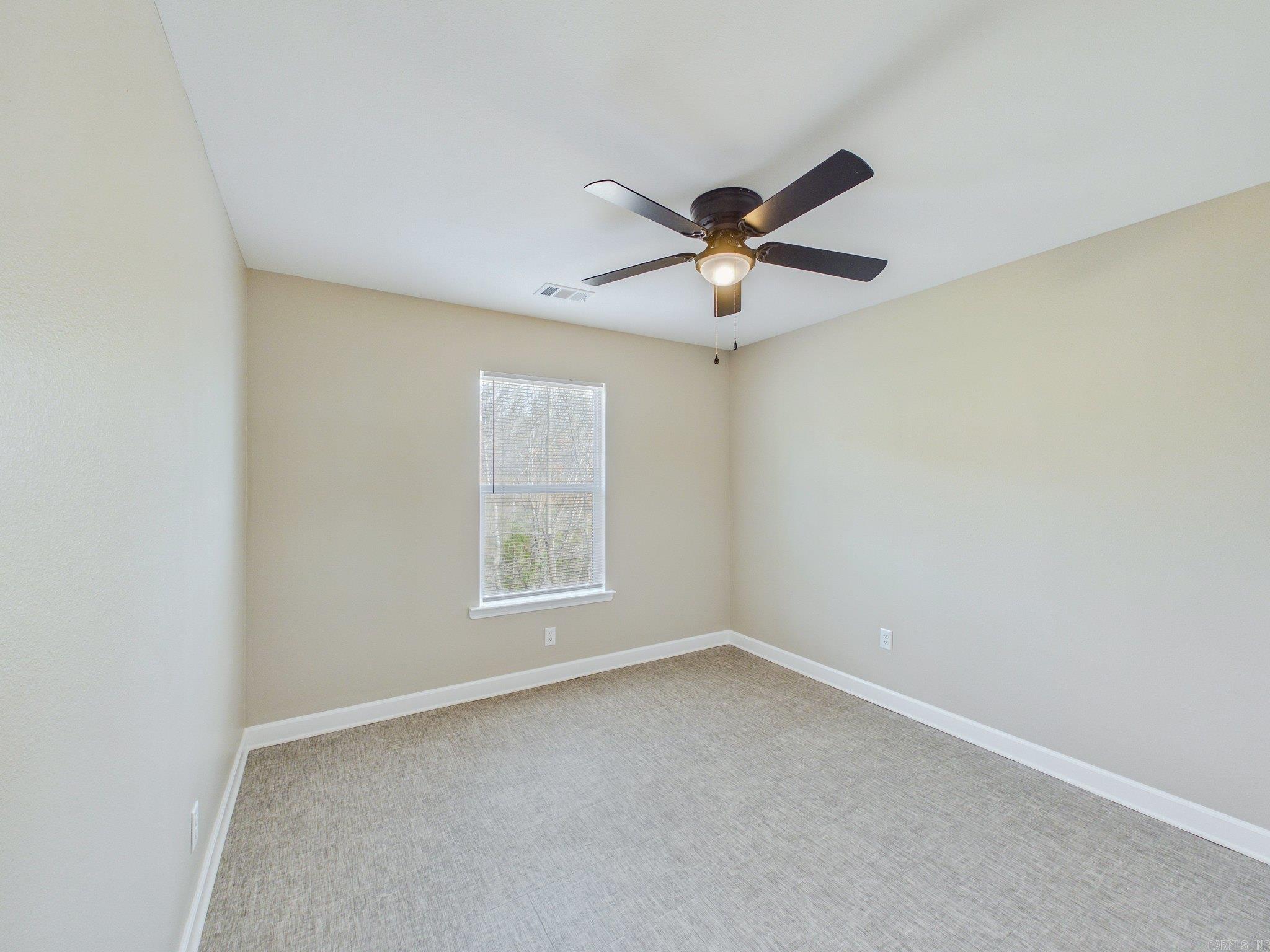2803 W Daisy L Gatson Bates Drive Property Photo 11