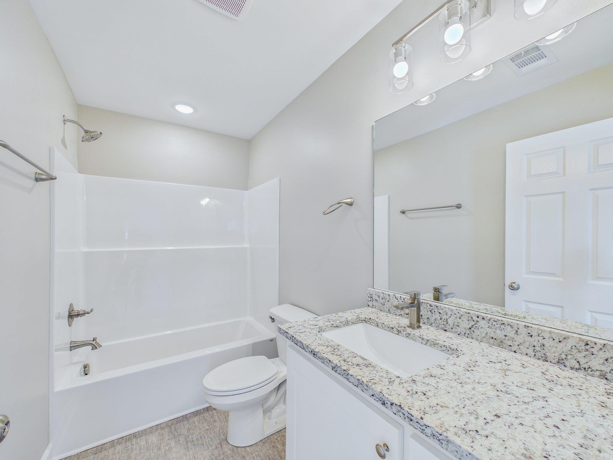 2803 W Daisy L Gatson Bates Drive Property Photo 16