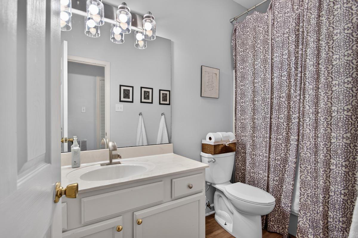 5909 Cypress Creek Drive Property Photo 4