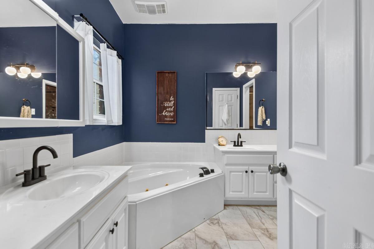 5909 Cypress Creek Drive Property Photo 10
