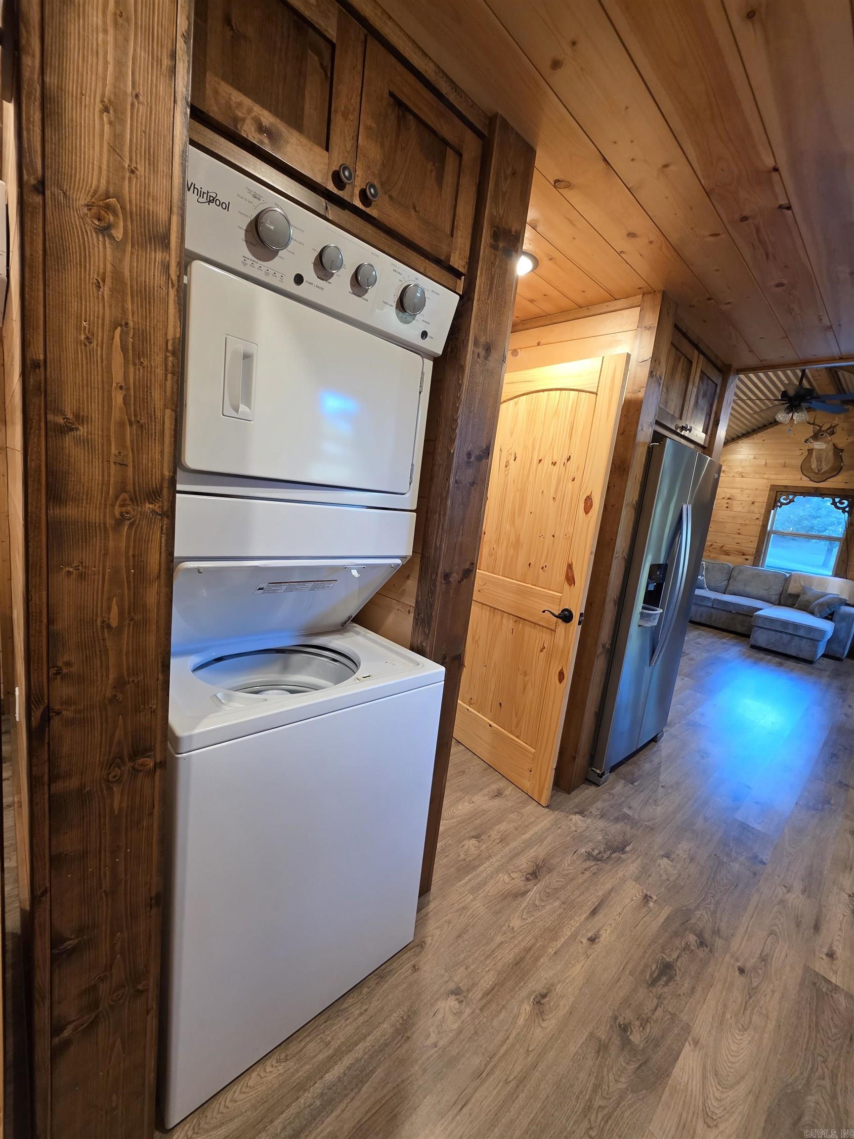 137 W Barton Avenue Property Photo 11