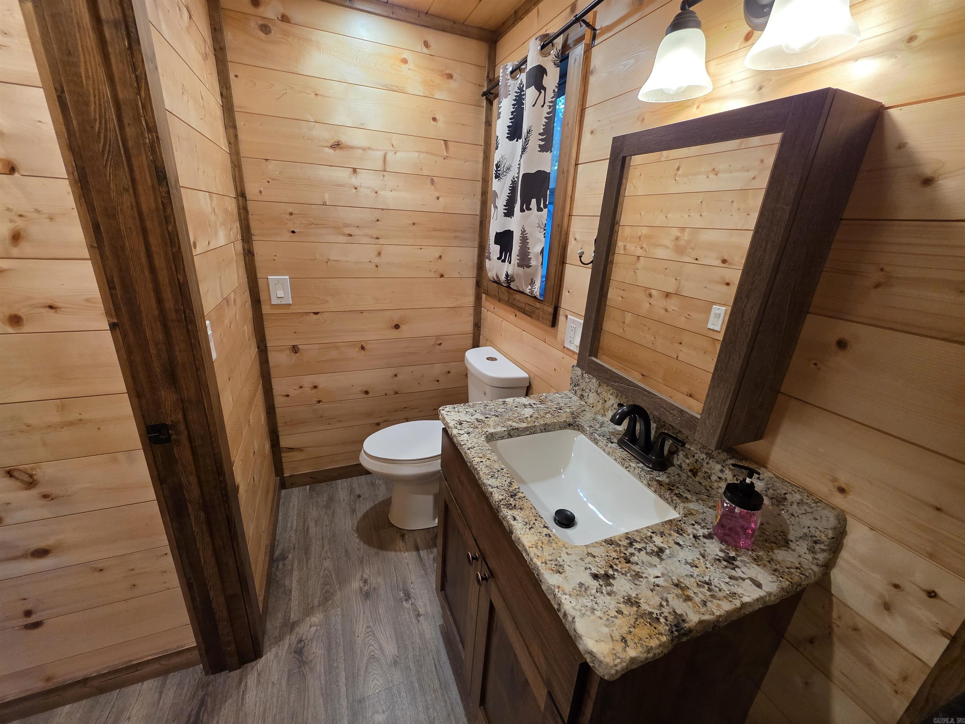 137 W Barton Avenue Property Photo 13
