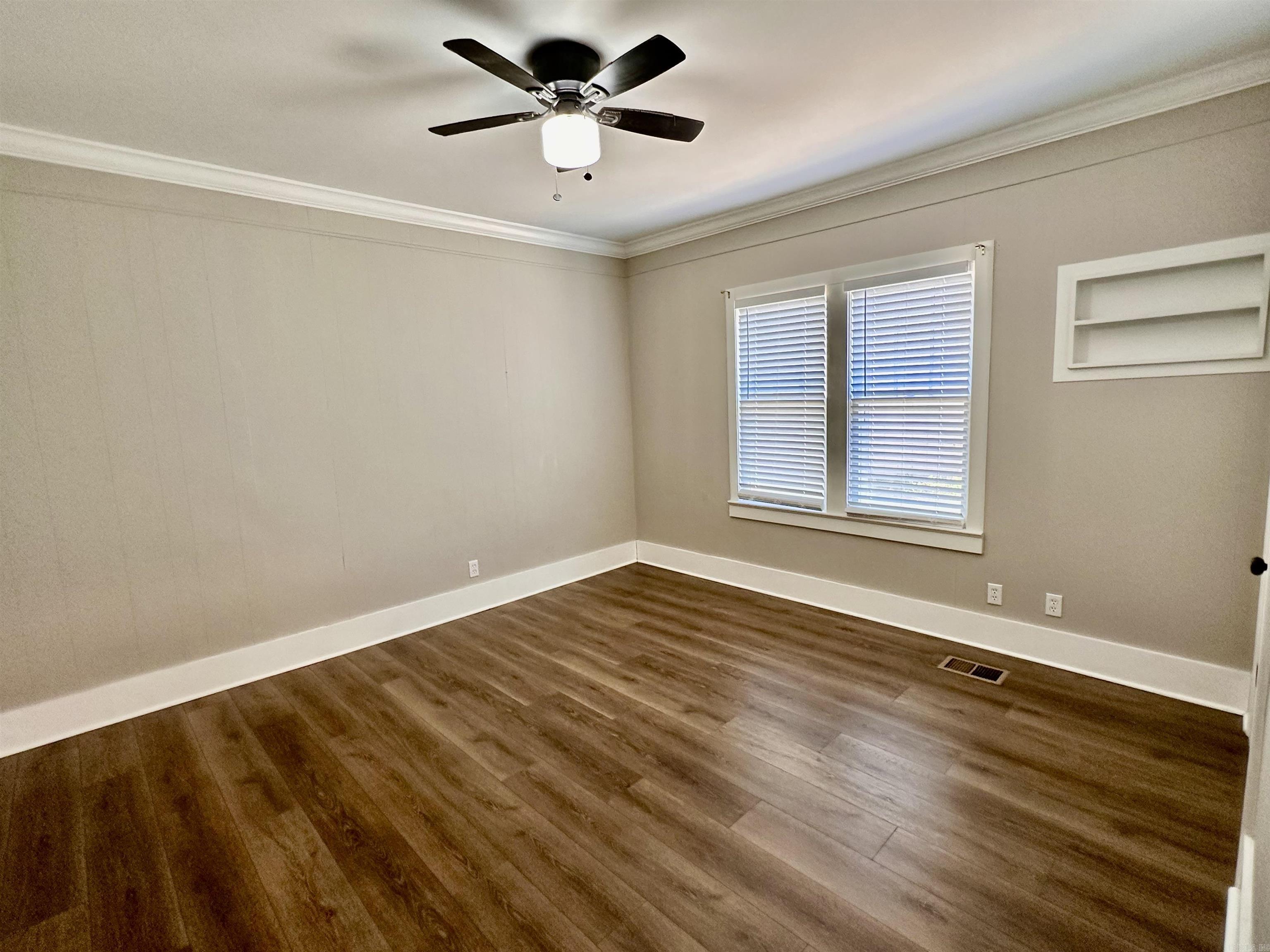 722 W Cedar Street Property Photo 13