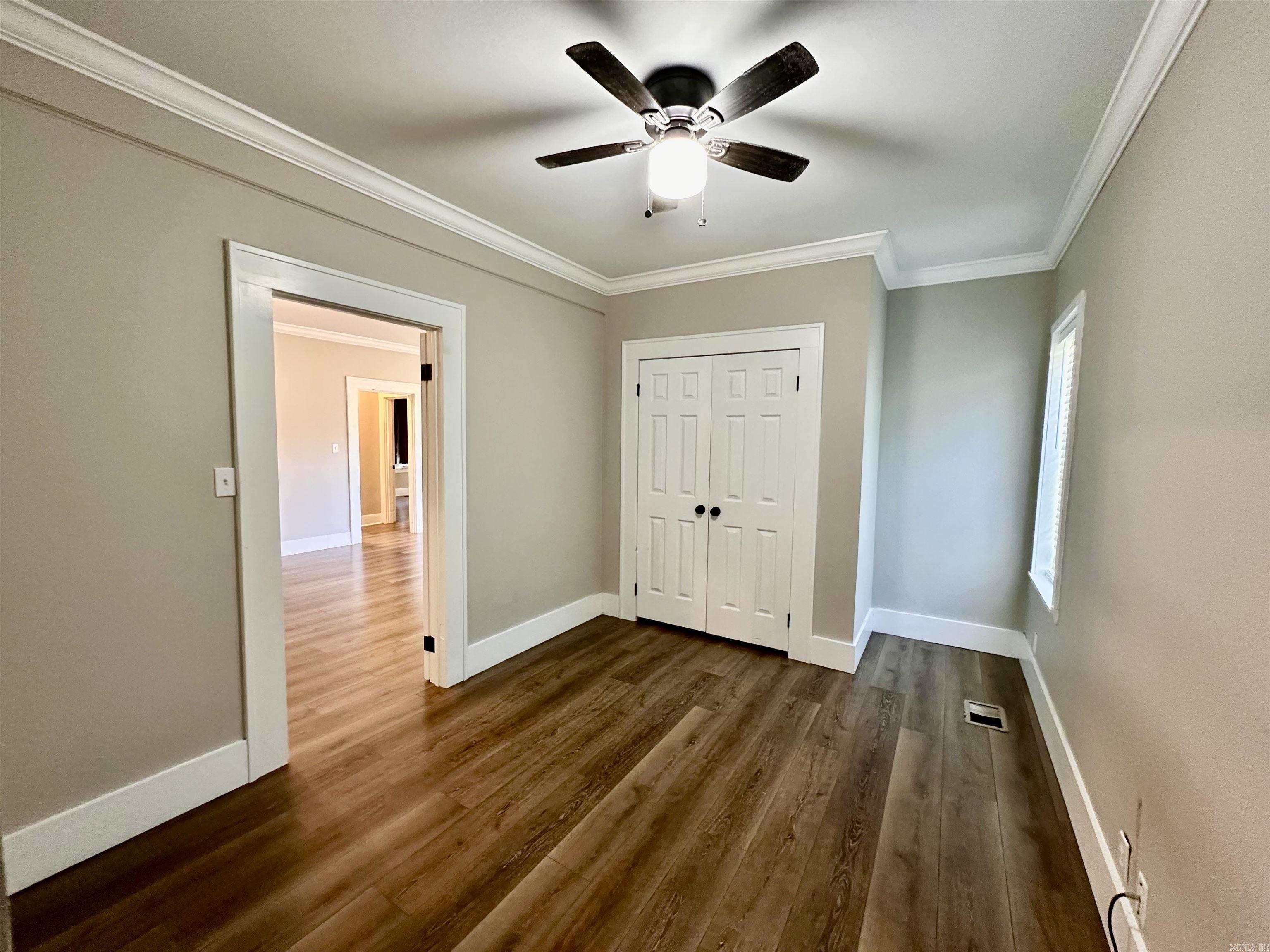 722 W Cedar Street Property Photo 16