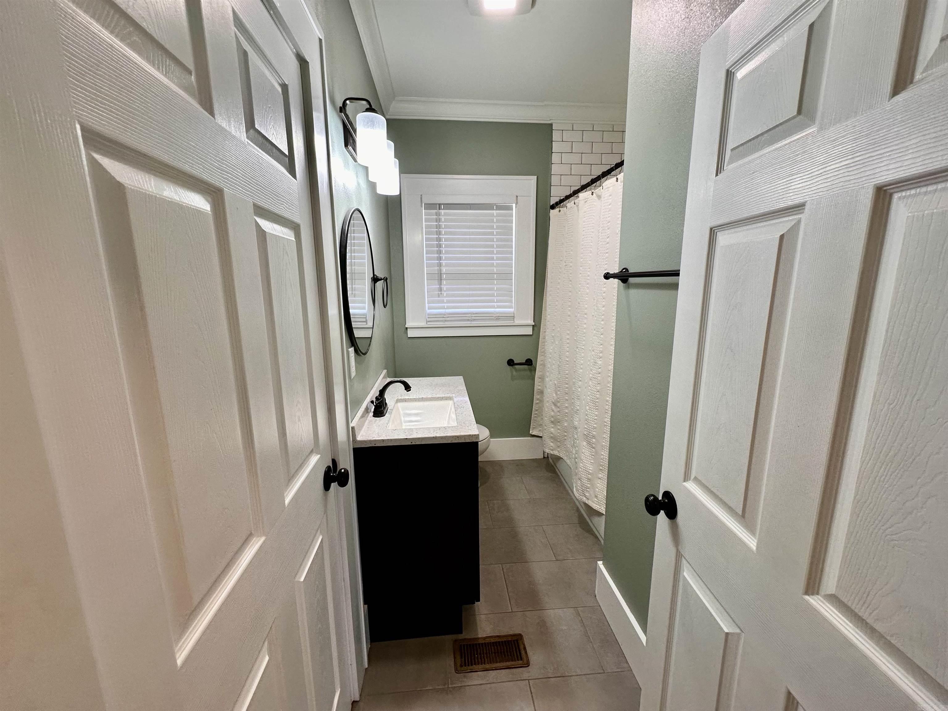 722 W Cedar Street Property Photo 21