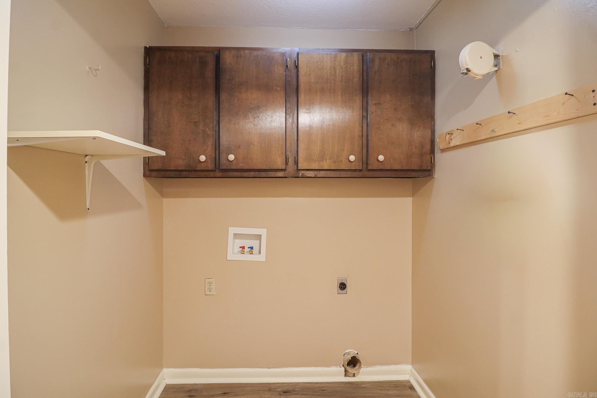 2711 Greenbriar Drive A Property Photo 21