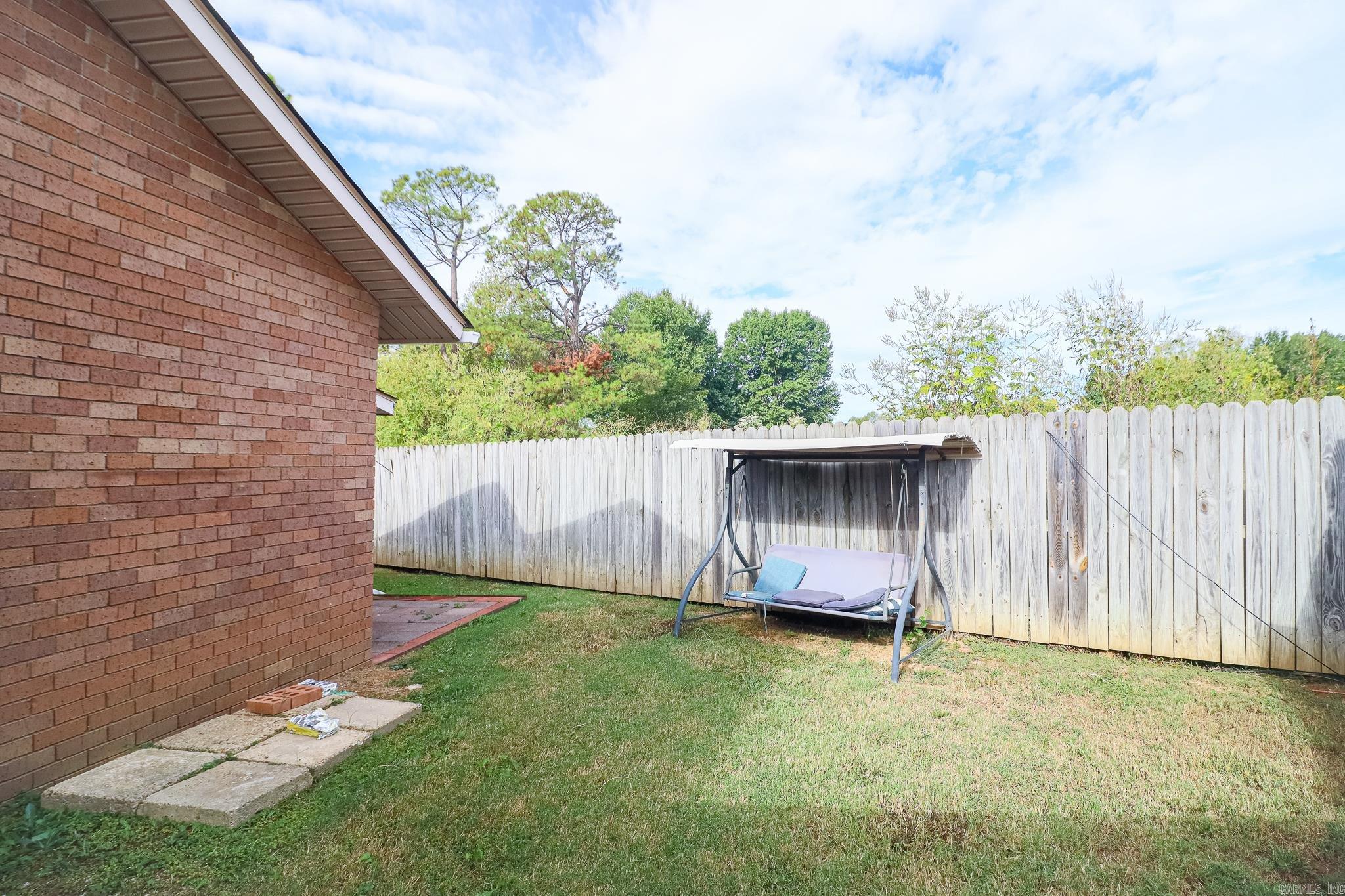 2711 Greenbriar Drive A Property Photo 30