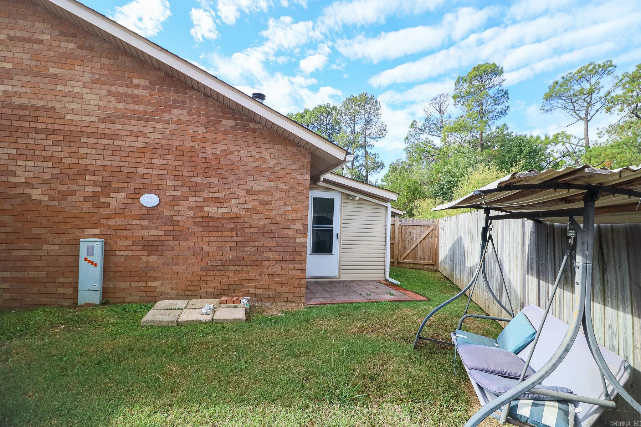 2711 Greenbriar Drive A Property Photo 31