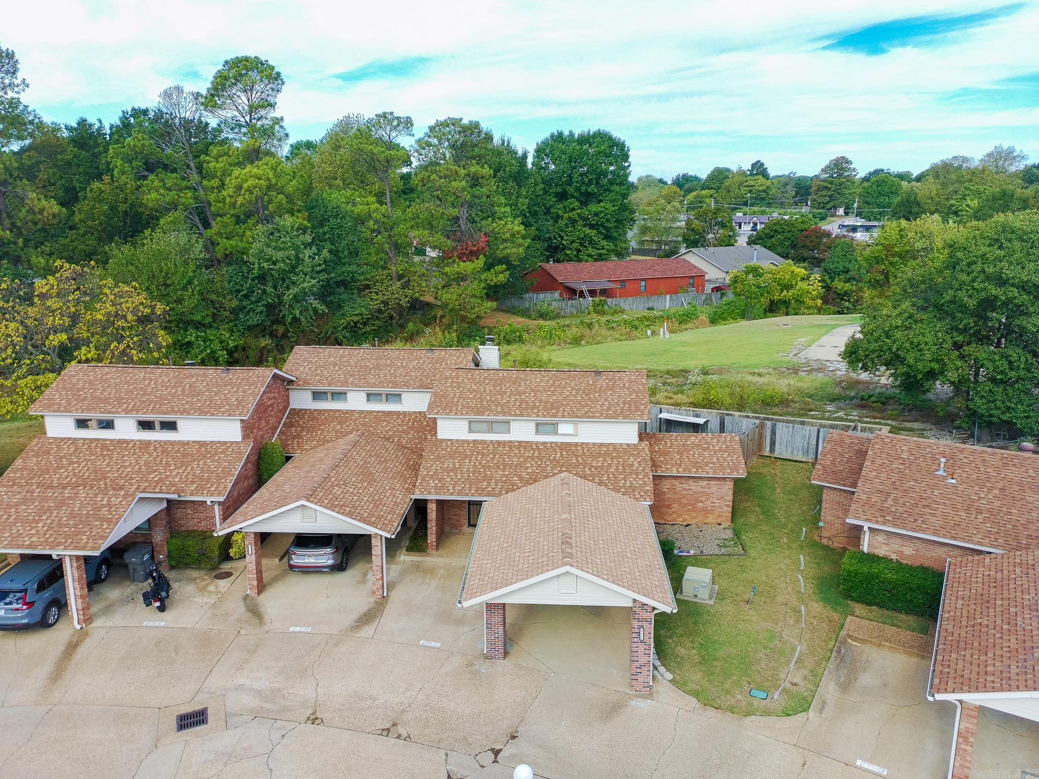 2711 Greenbriar Drive A Property Photo 36