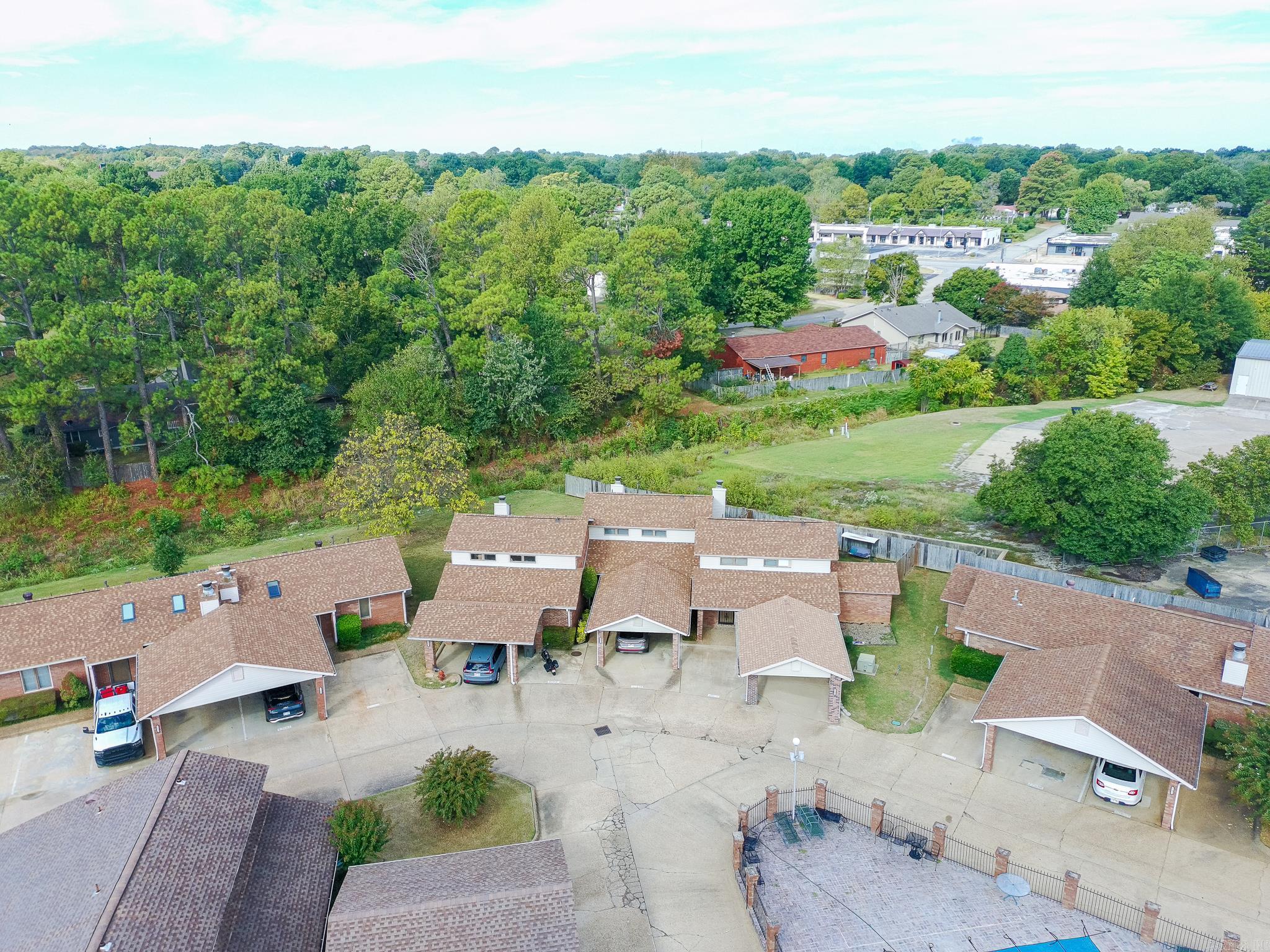 2711 Greenbriar Drive A Property Photo 40