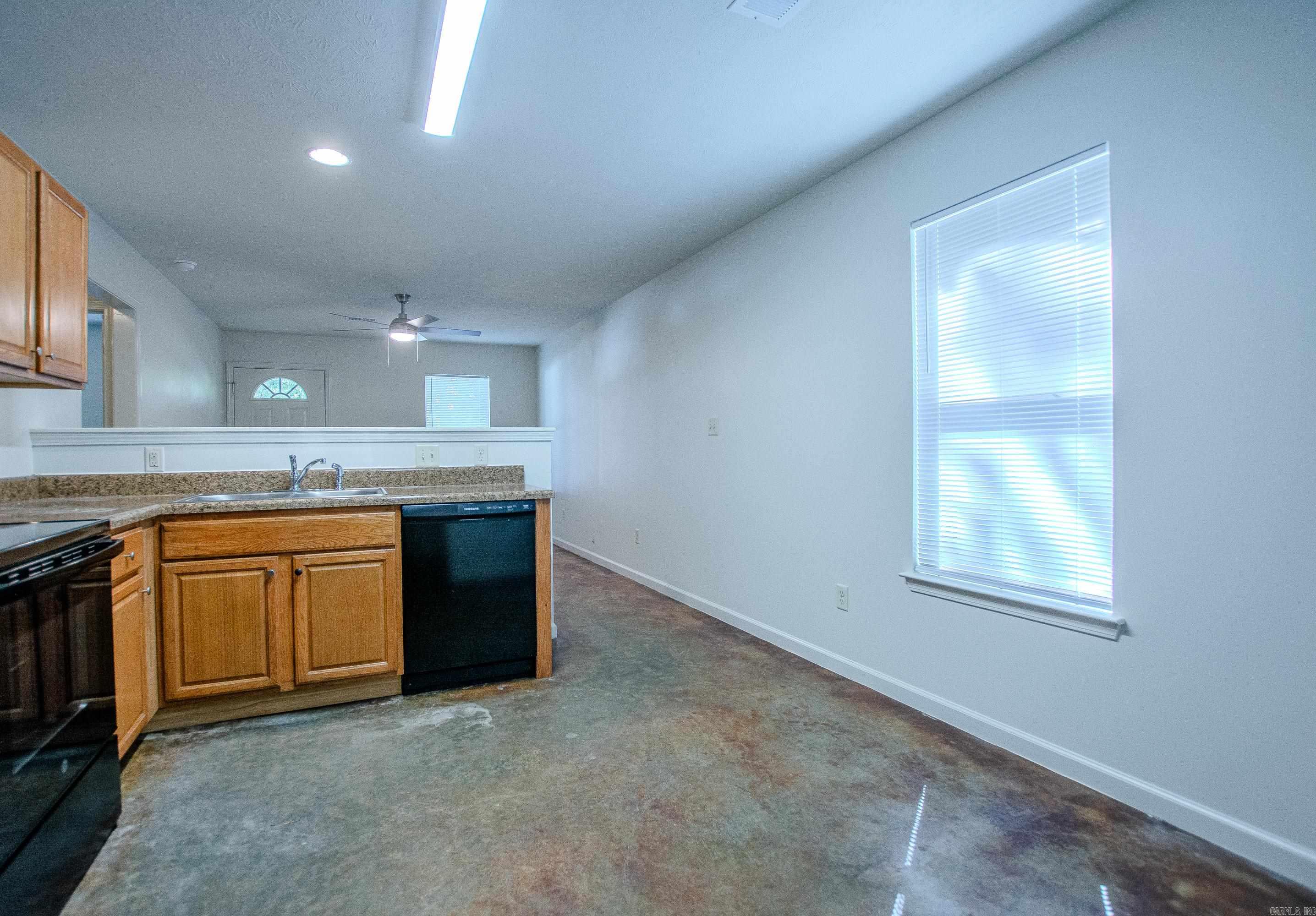 1416 S Bailey Street Property Photo 11