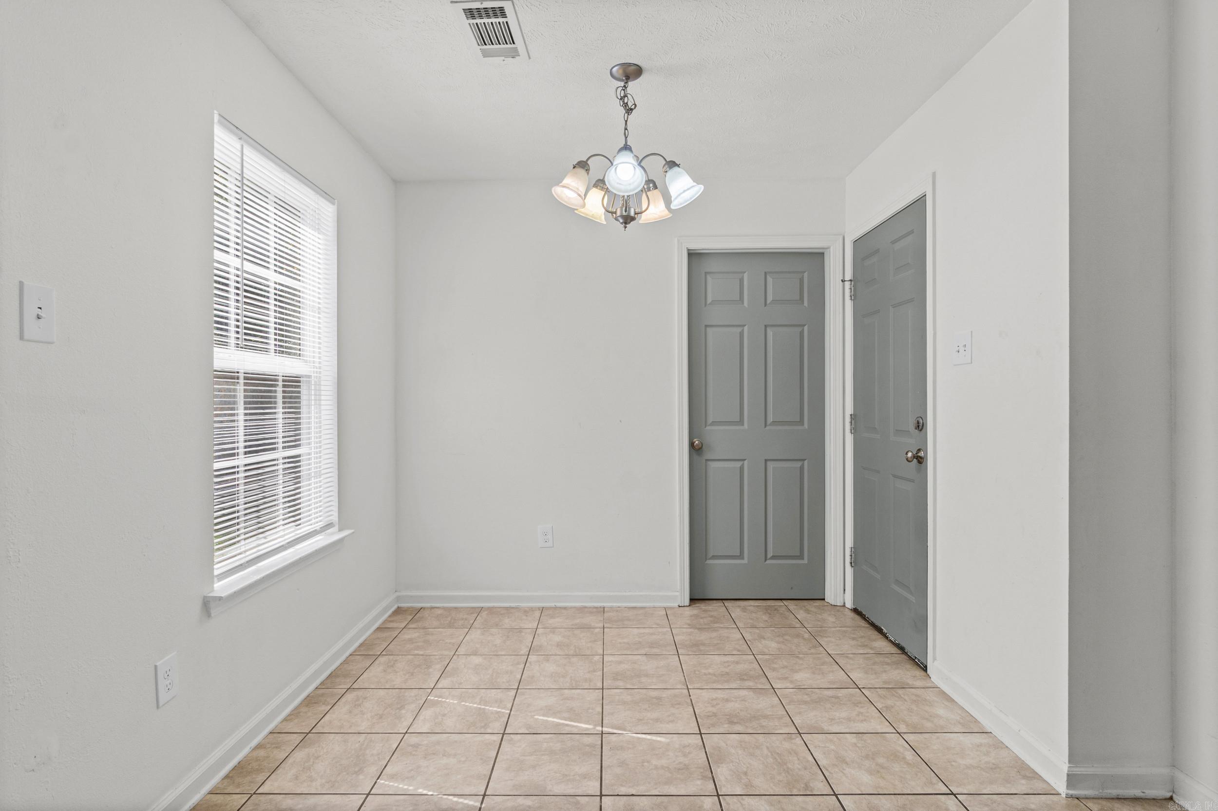 101 Lucy Ln. Property Photo 10